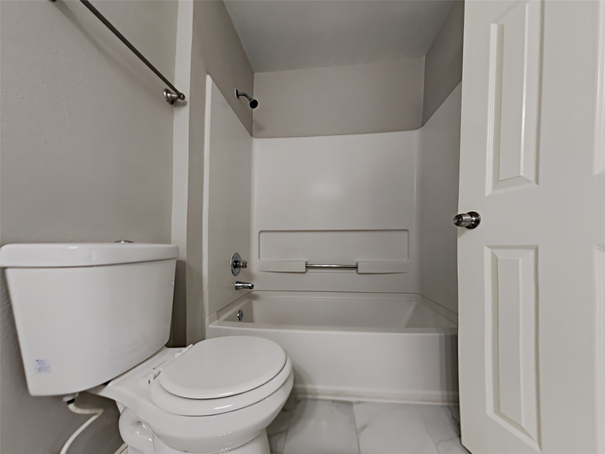 9218 Rosewell Court Property Photo 13