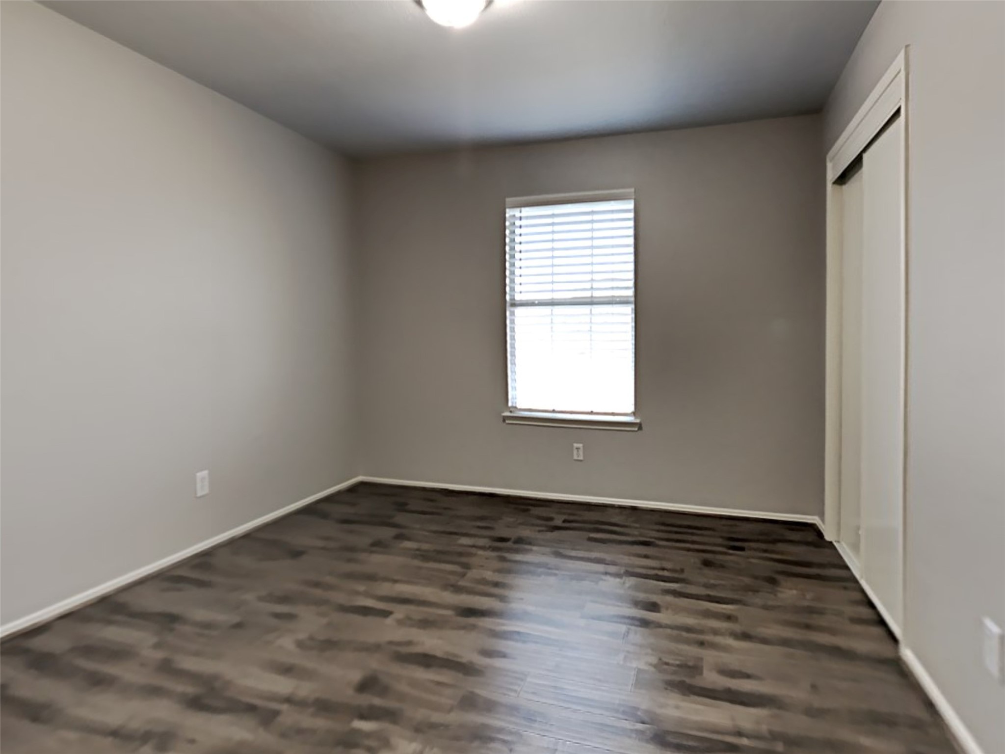 9218 Rosewell Court Property Photo 14