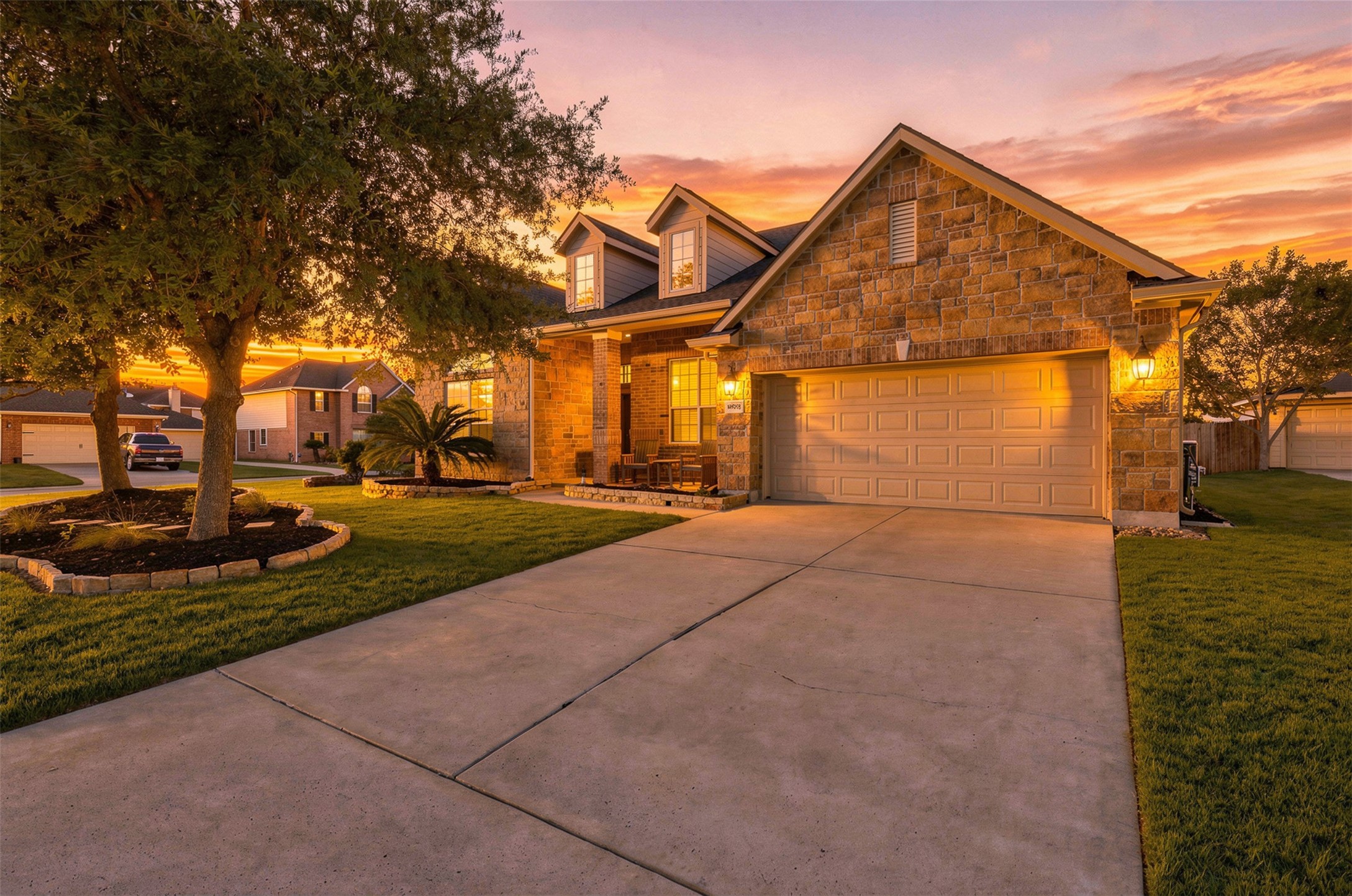 6522 Pine Reserve Drive Property Photo 5
