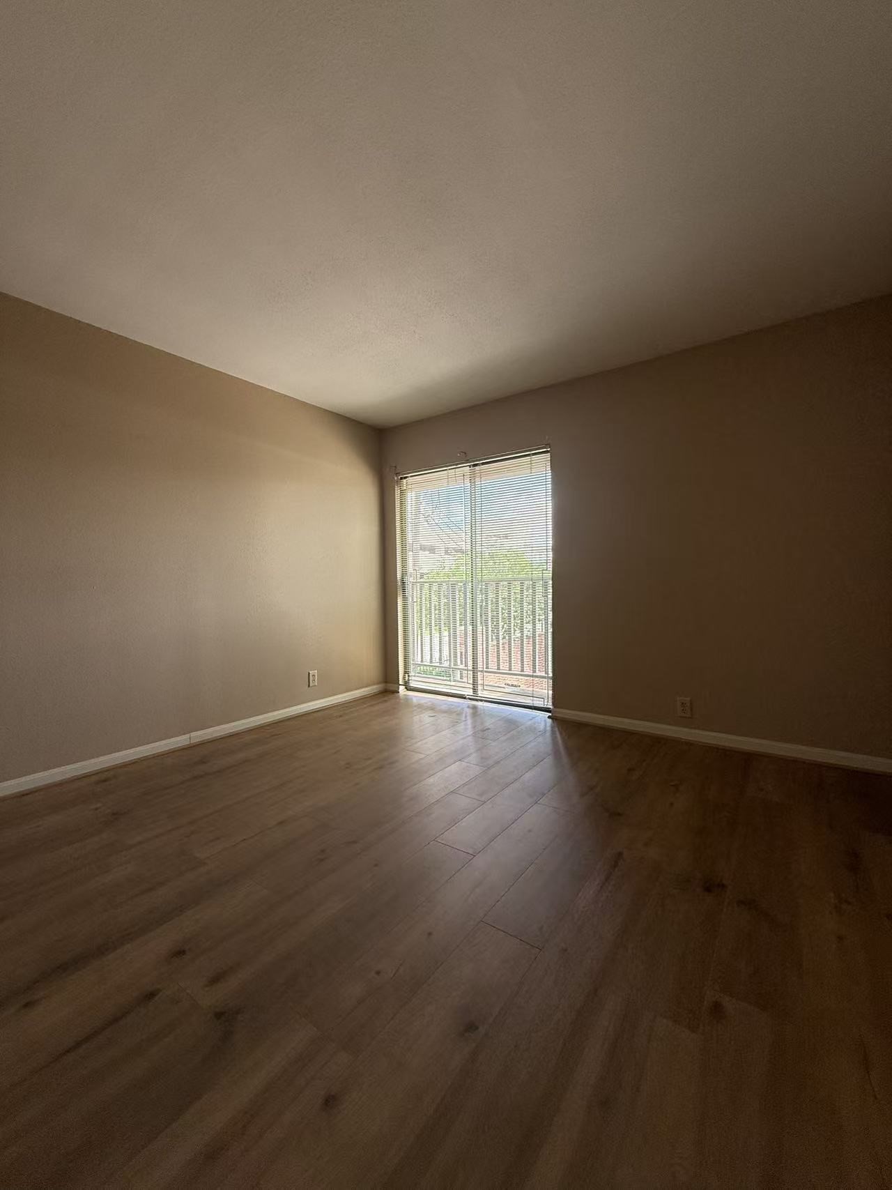 2829 Timmons Lane 176 Property Photo 6