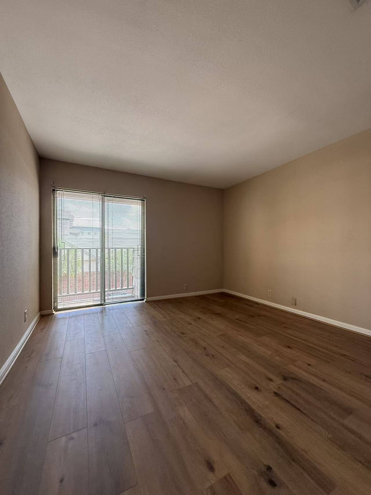2829 Timmons Lane 176 Property Photo 15