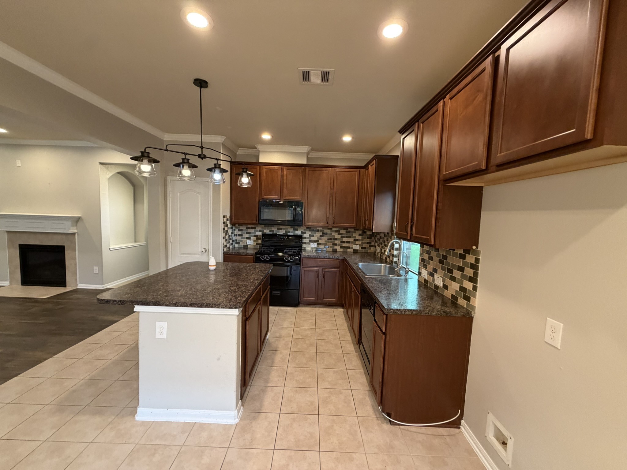 1310 Ainsley Way Drive Property Photo 11