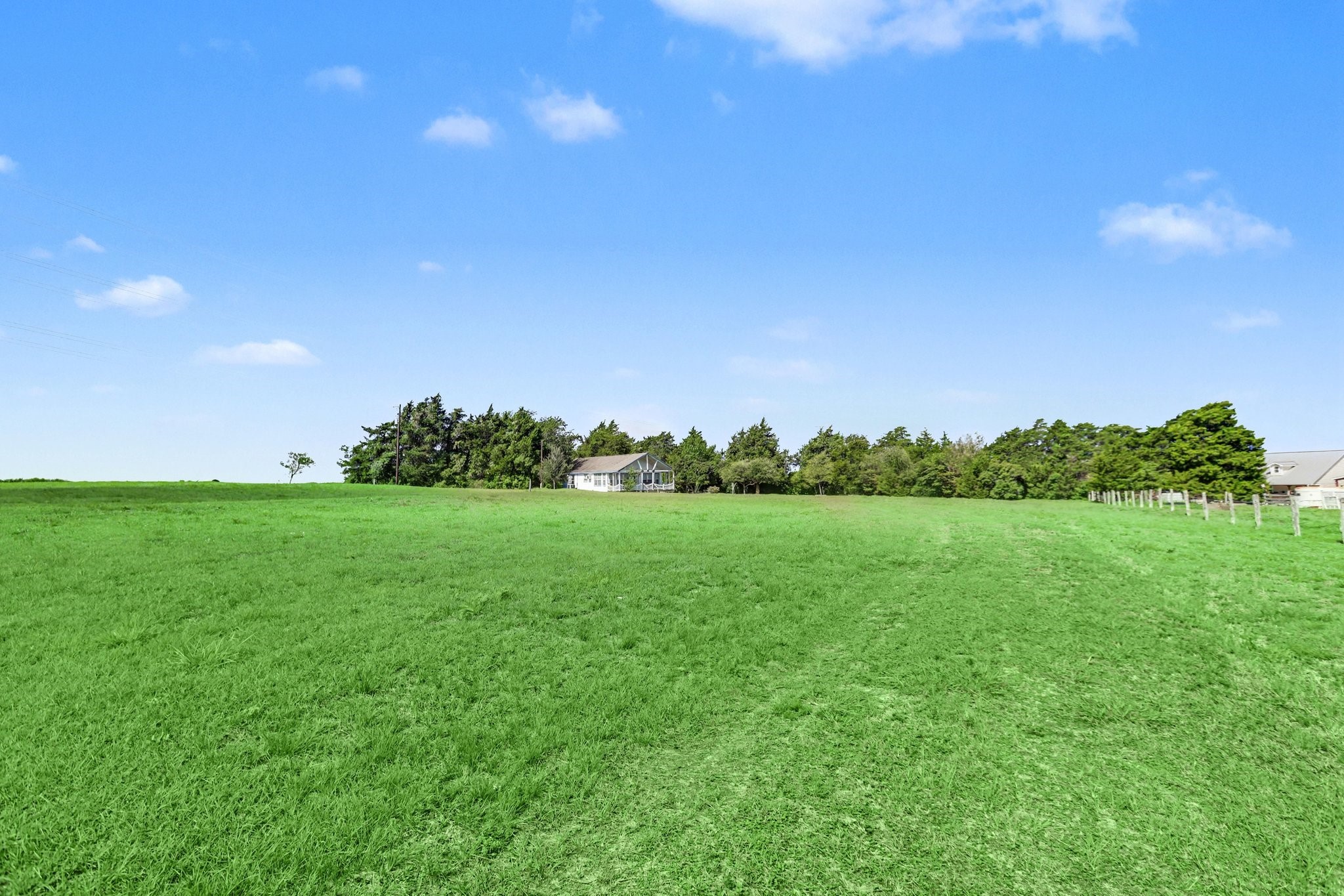 7740 N Us Highway 77 Property Photo 4