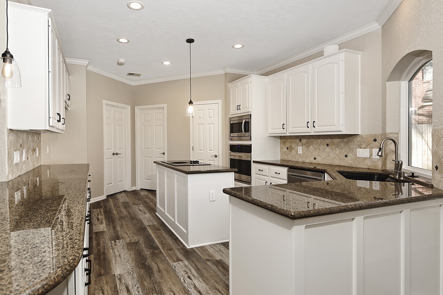 6 Thornbush Place Property Photo 8