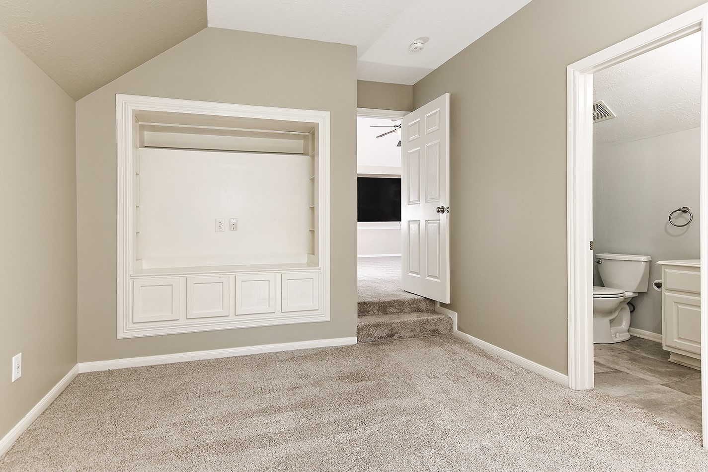 6 Thornbush Place Property Photo 27