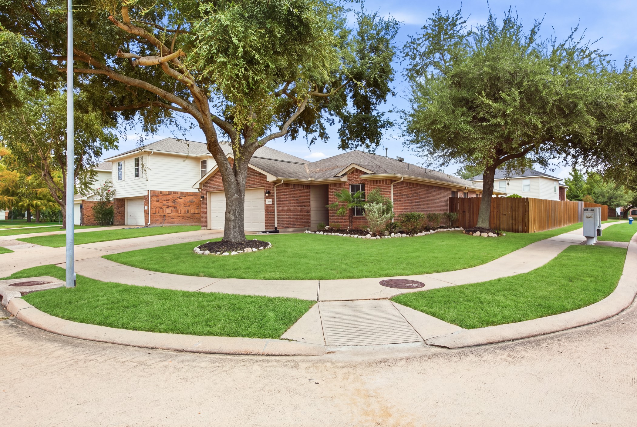 20502 Holly Barr Lane Property Photo 4