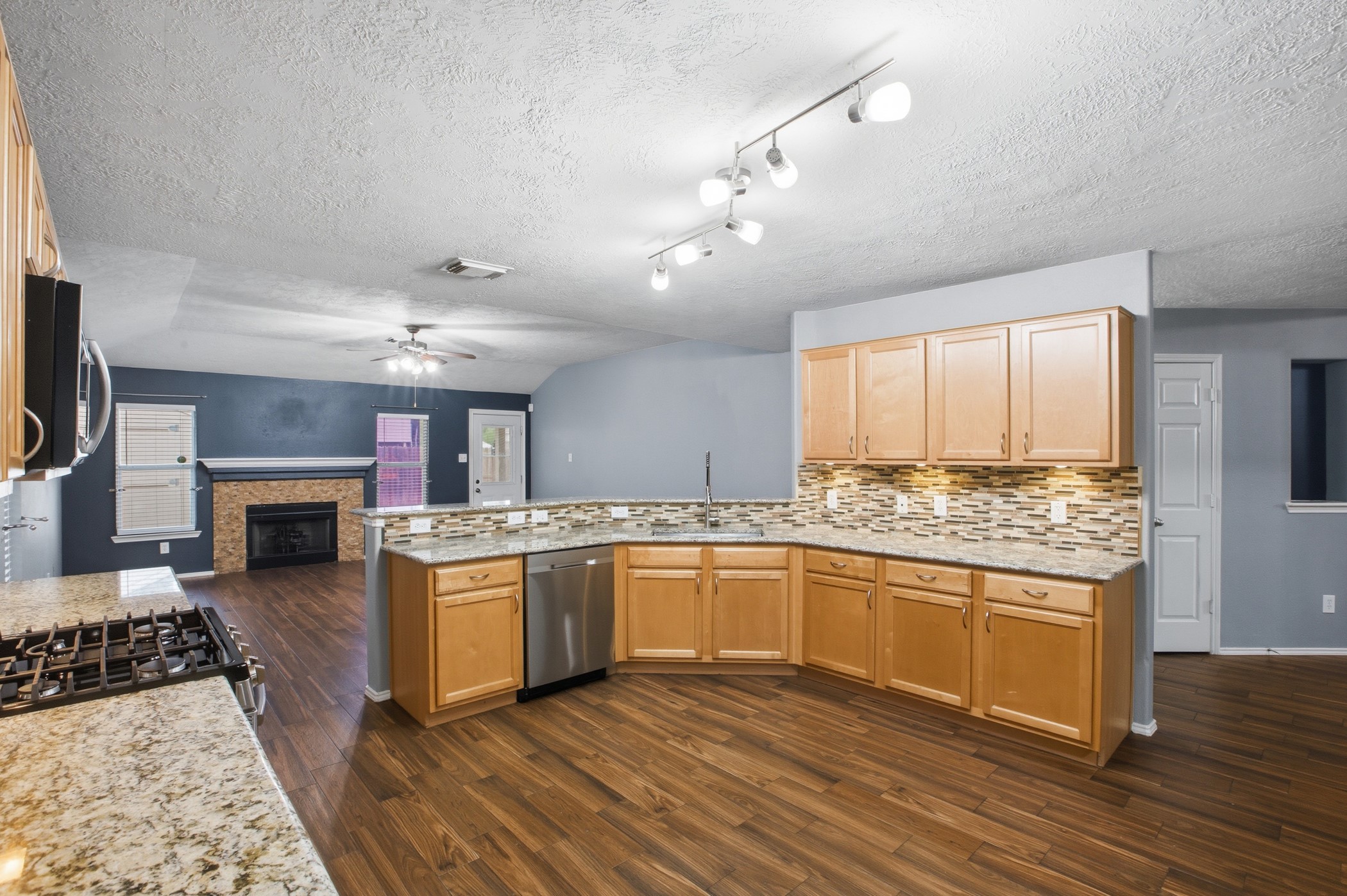 20502 Holly Barr Lane Property Photo 10