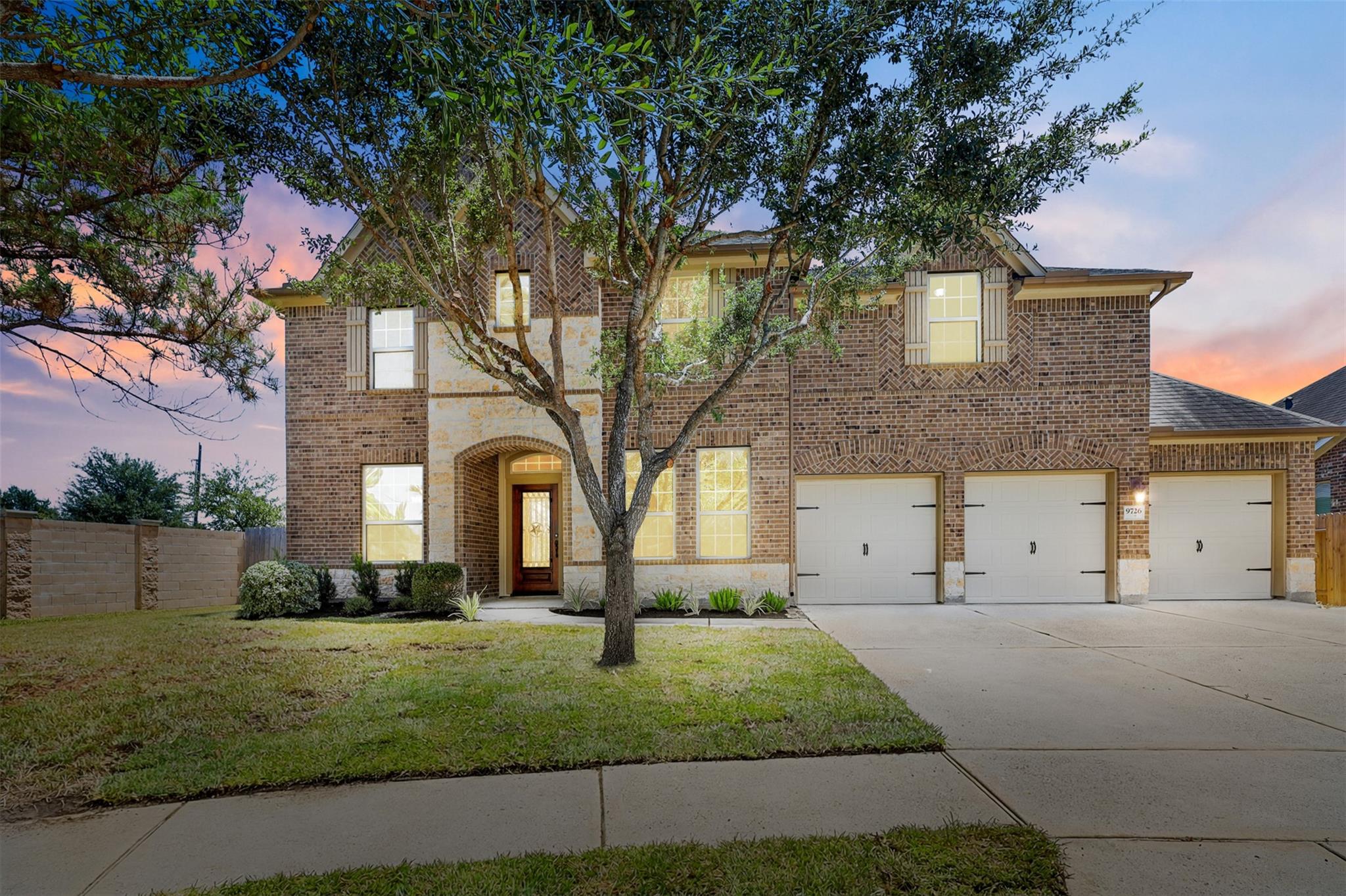 9726 Bonham Lakes Lane, Humble Tx 77396 Property Photo 1