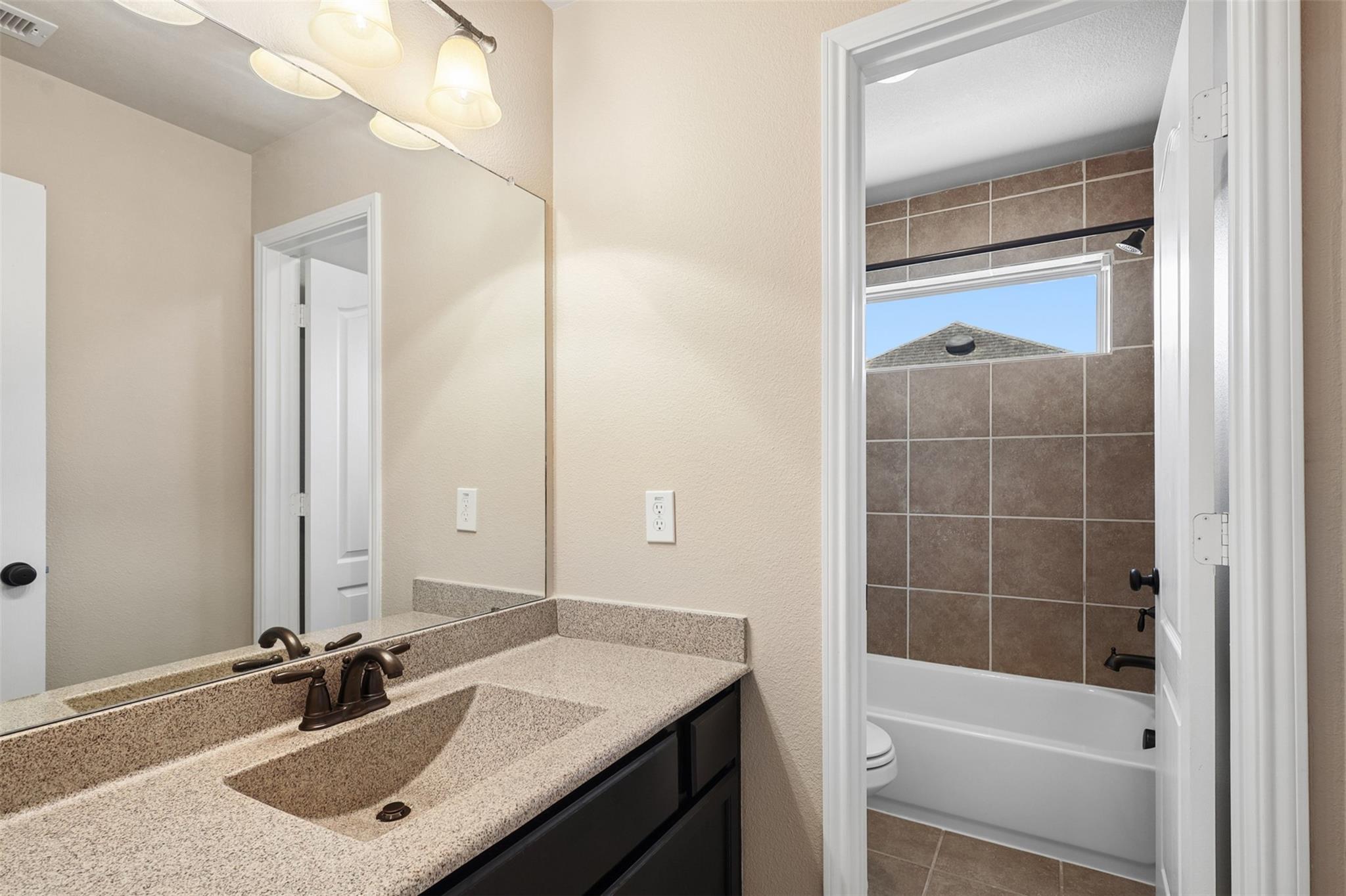 9726 Bonham Lakes Lane, Humble Tx 77396 Property Photo 30