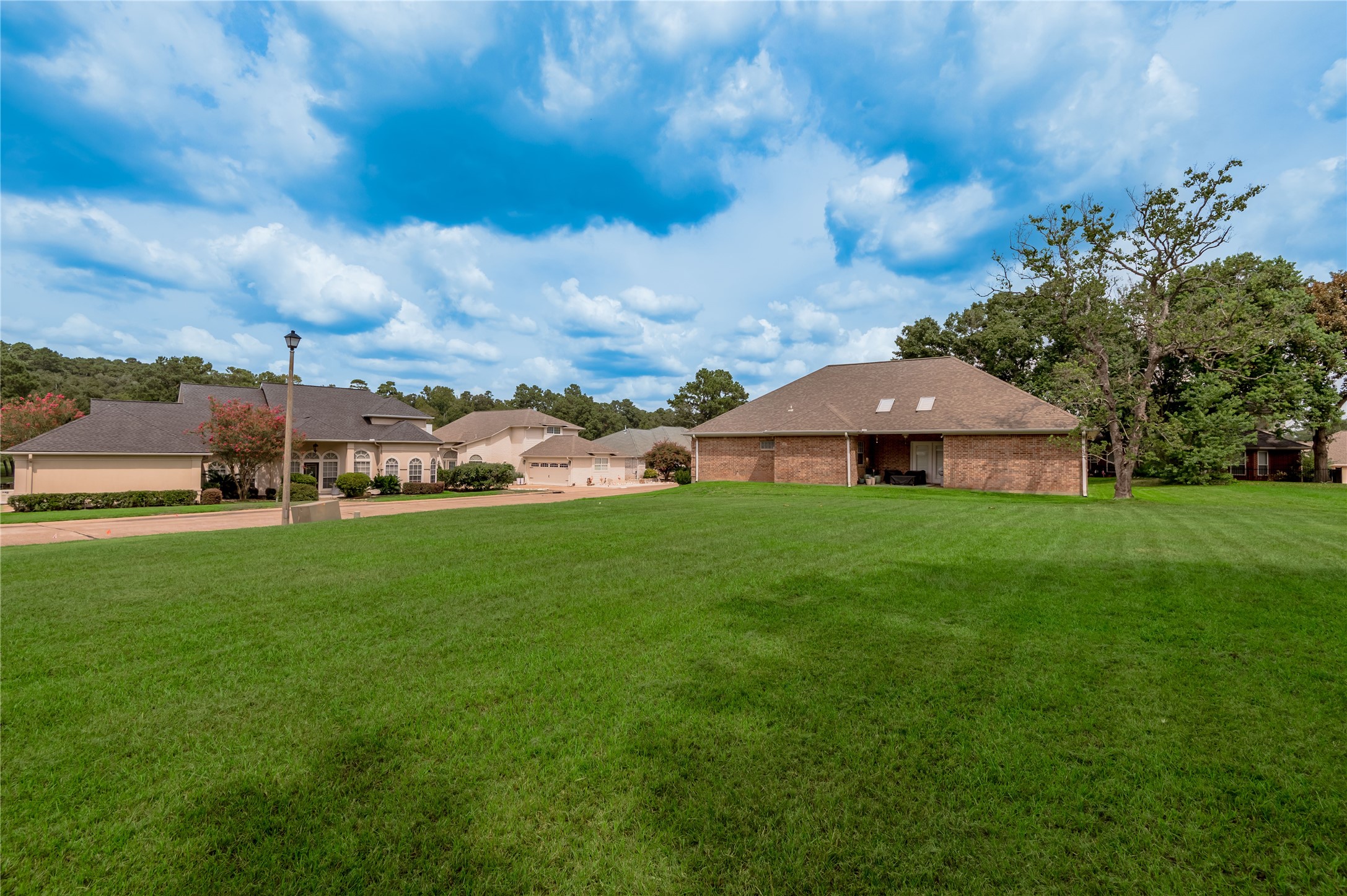 1410 W Lake Shores Property Photo 9