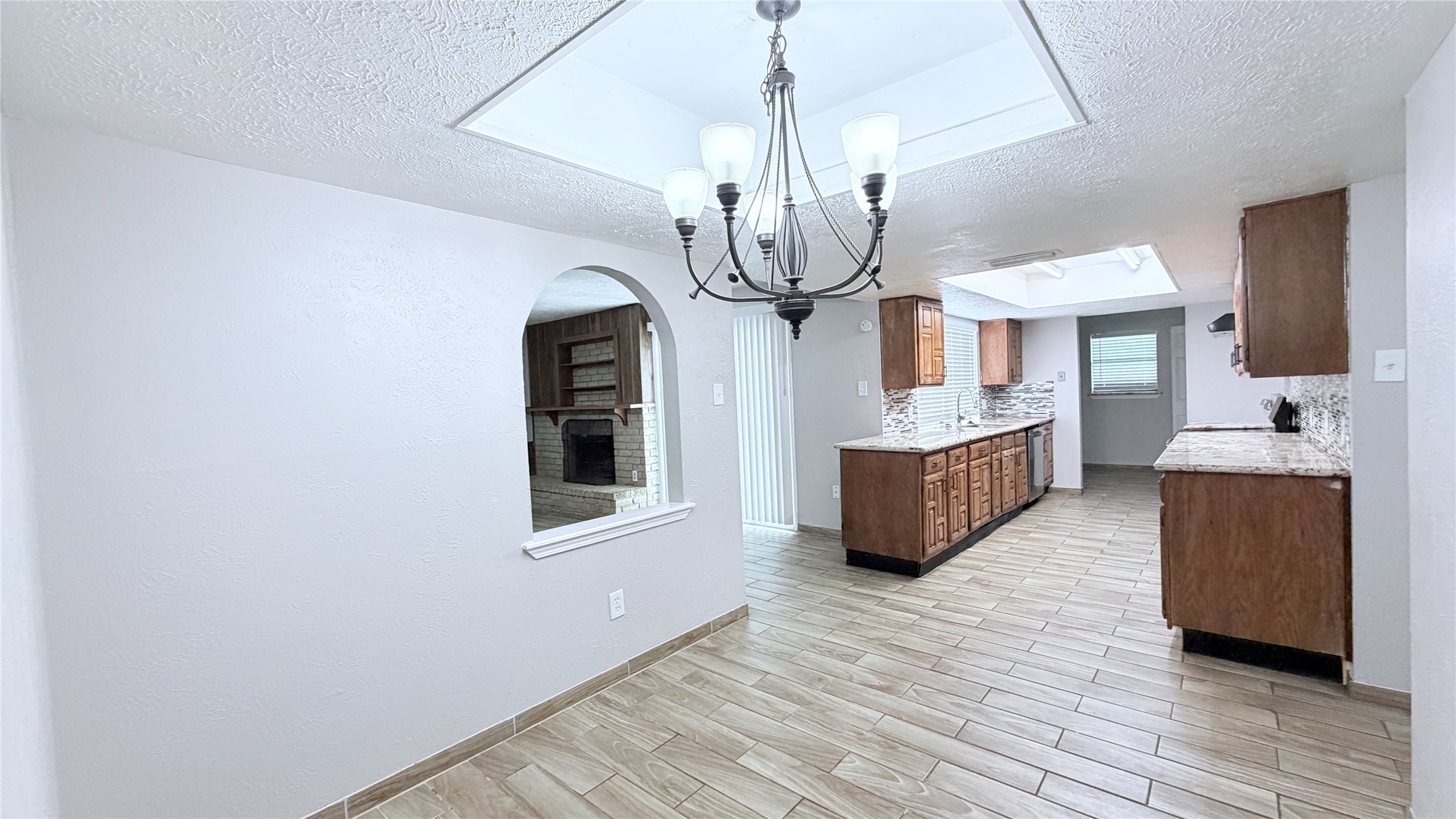 15507 Mira Monte Drive Property Photo 8