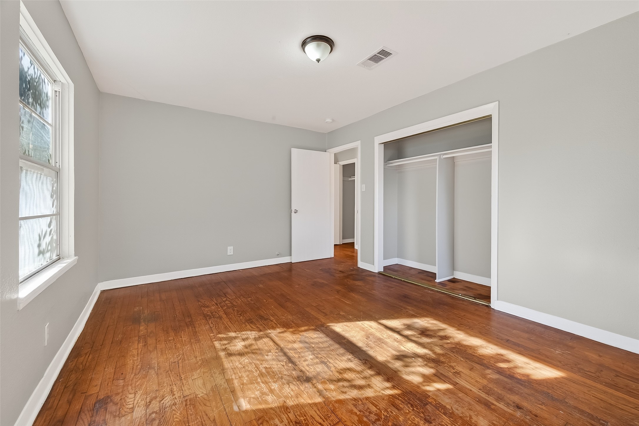 6127 Beldart Street Property Photo 10