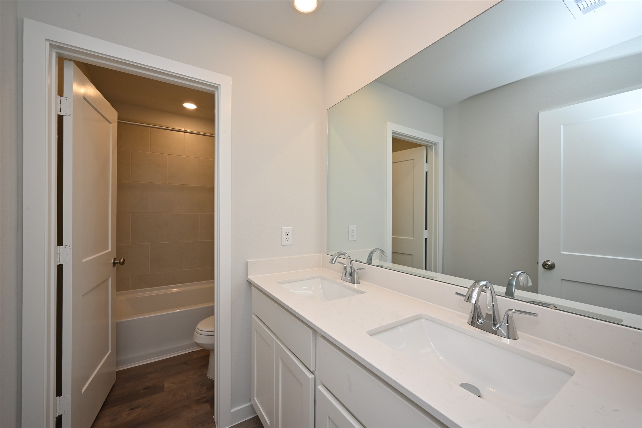 3919 Accolade Crossing Property Photo 29