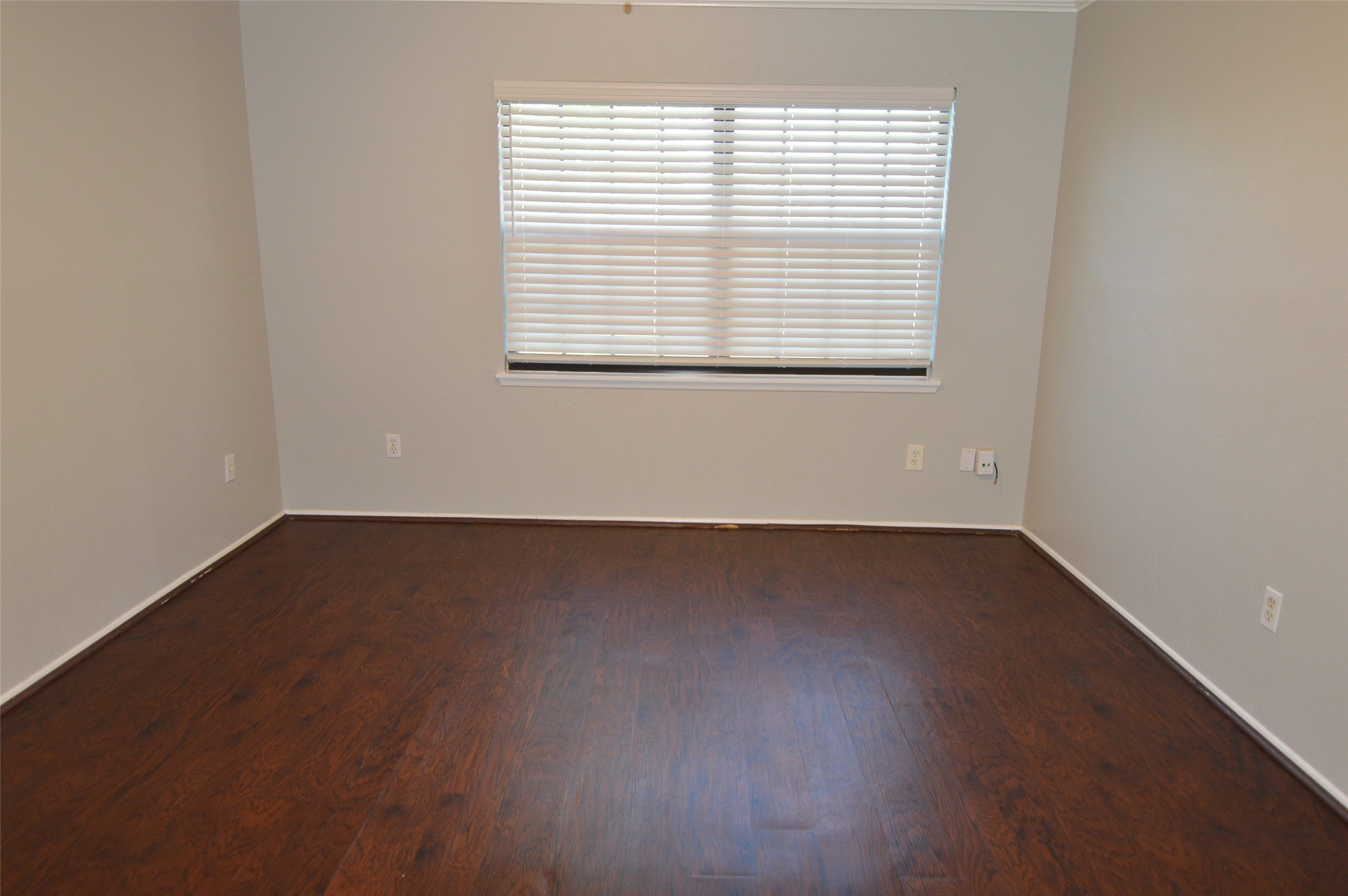 24014 Four Sixes Lane Property Photo 8