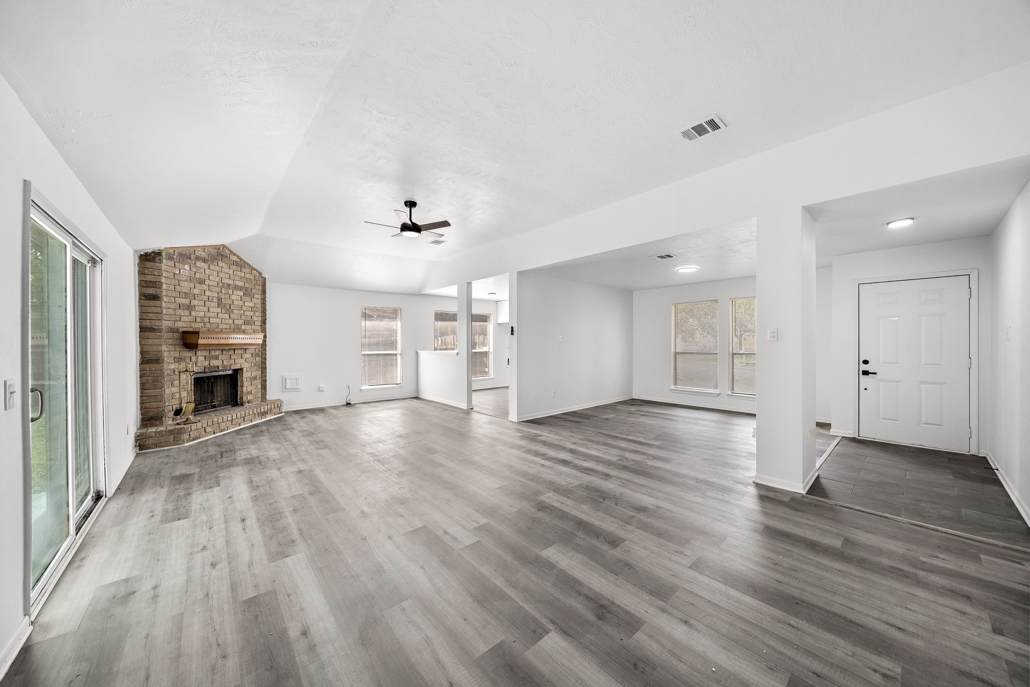 1022 Western Meadows Drive Property Photo 6