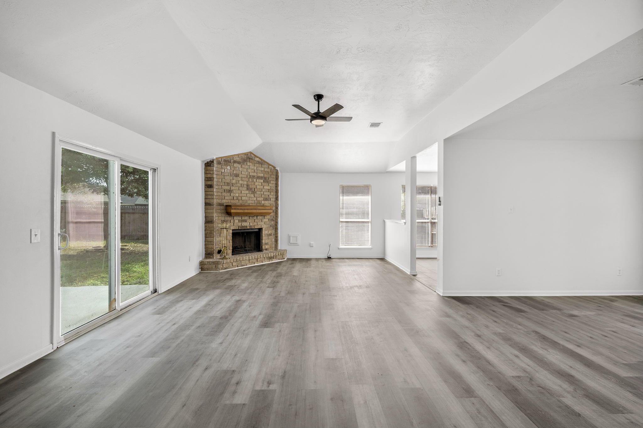 1022 Western Meadows Drive Property Photo 7