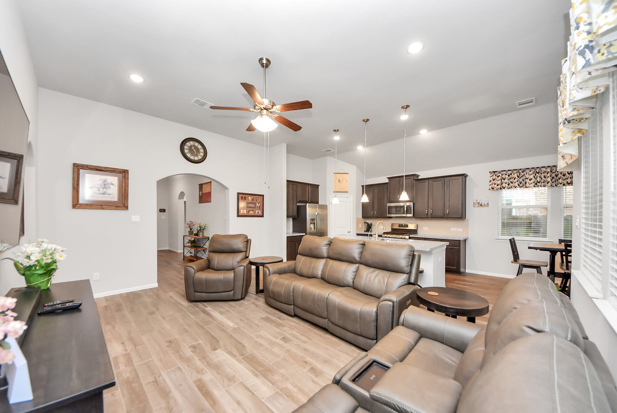 1859 Beau Banks Way Property Photo 8