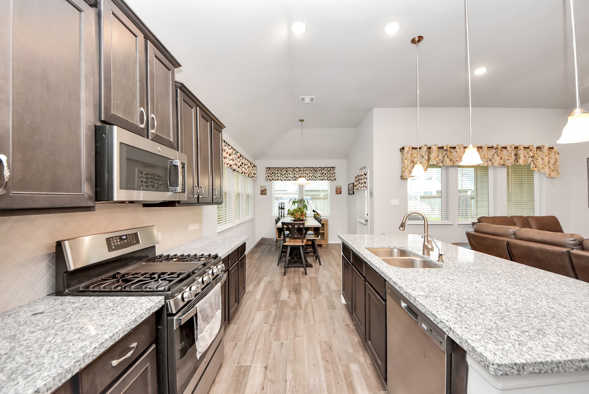 1859 Beau Banks Way Property Photo 13