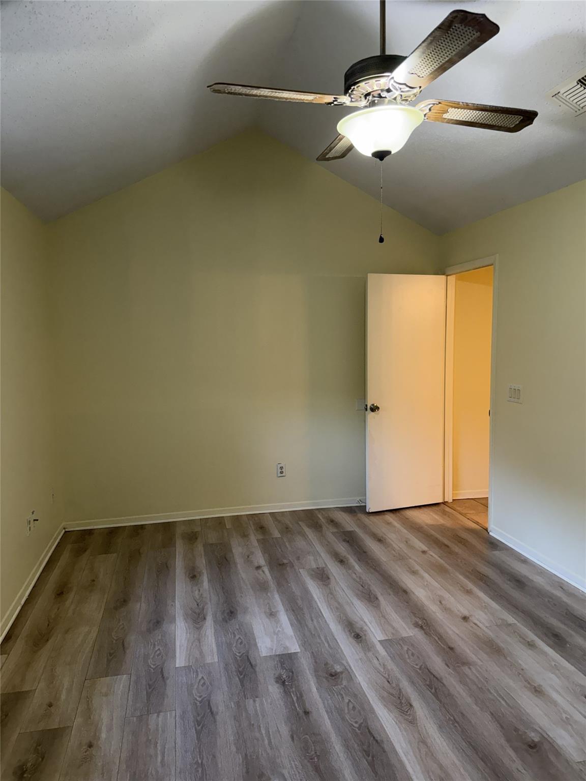 4718 Rainbow Run Property Photo 6