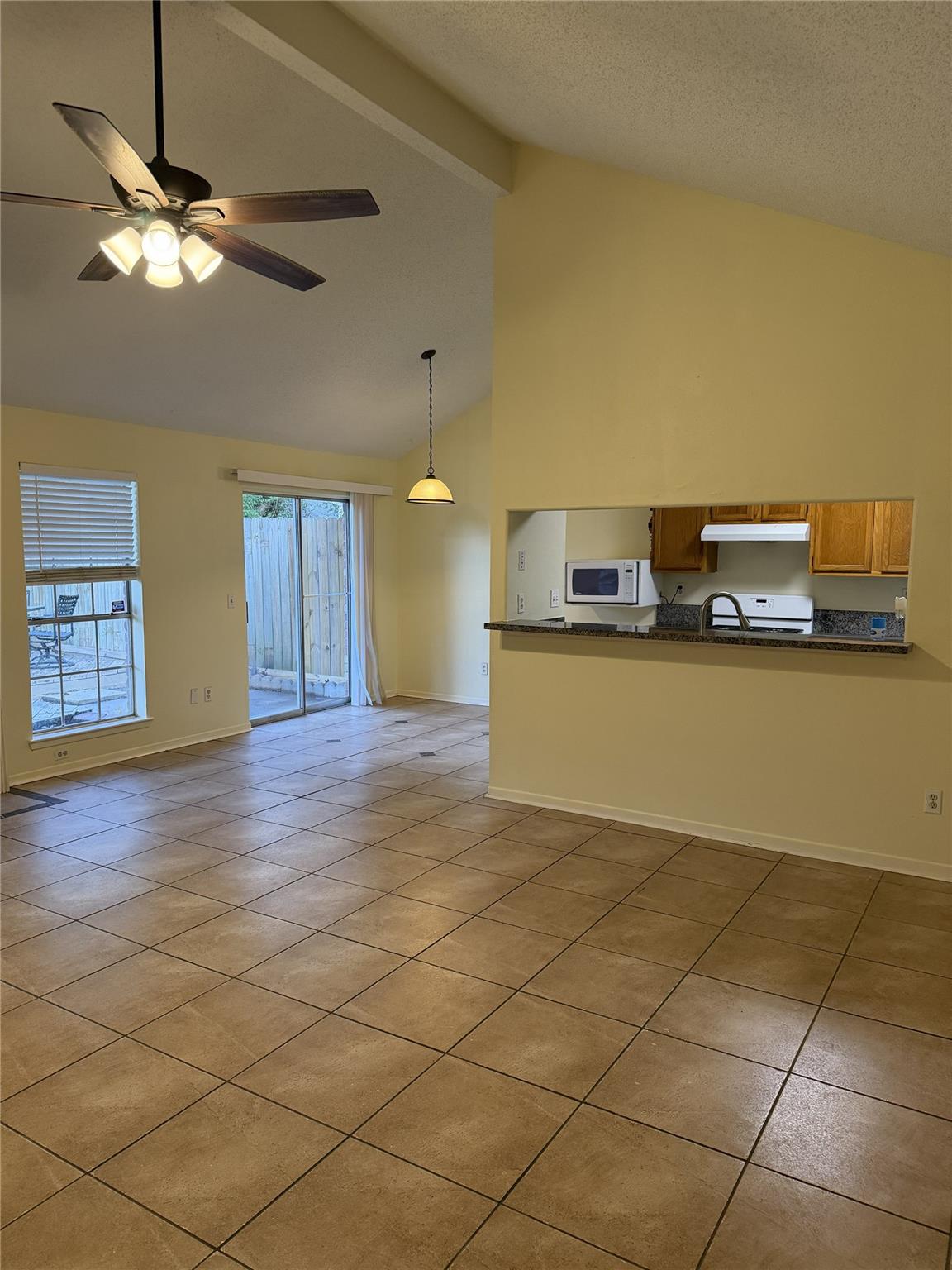 4718 Rainbow Run Property Photo 11