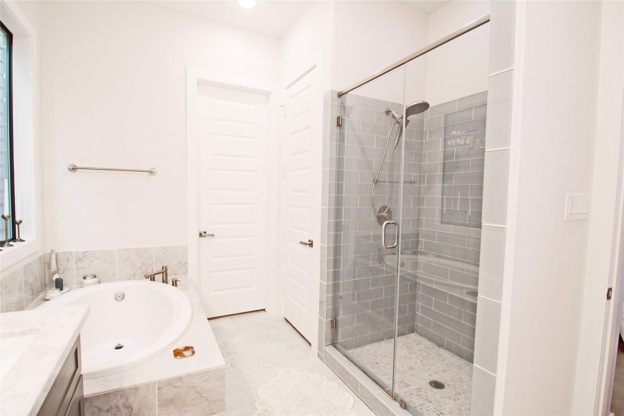 1806 Colonel Forbins Drive Property Photo 16