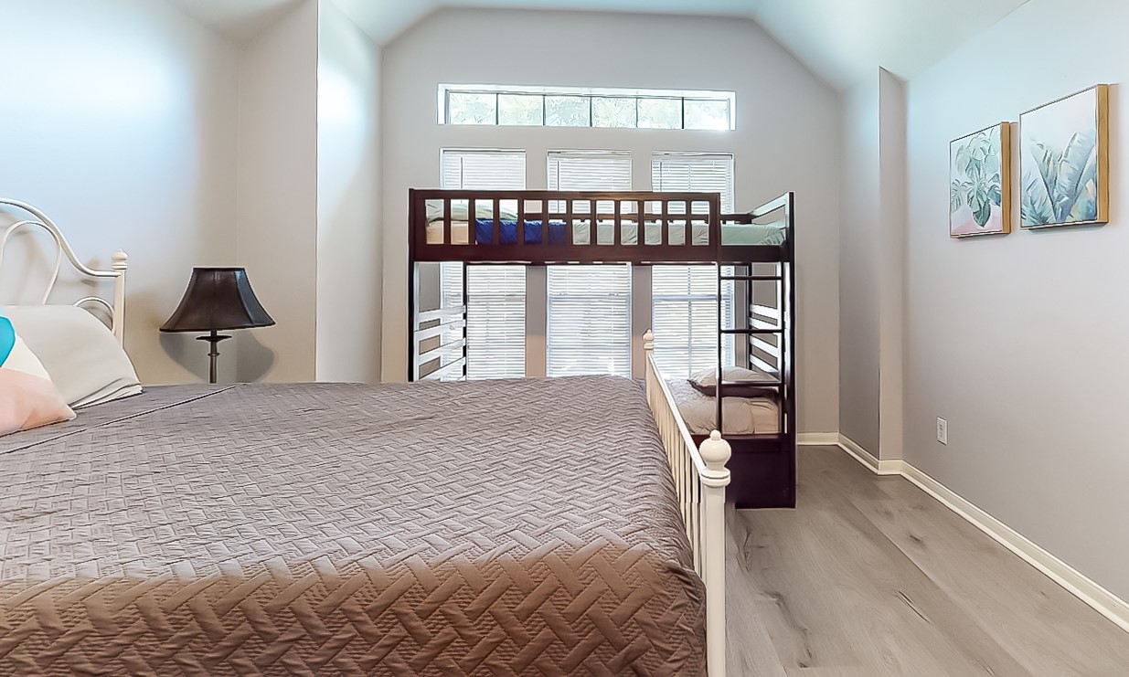 10815 Oak Bayou Lane Property Photo 23