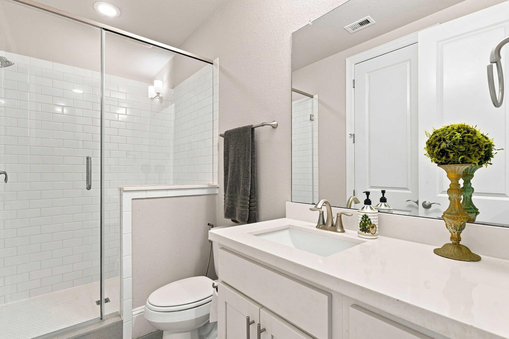183 Grace Point Drive Property Photo 8