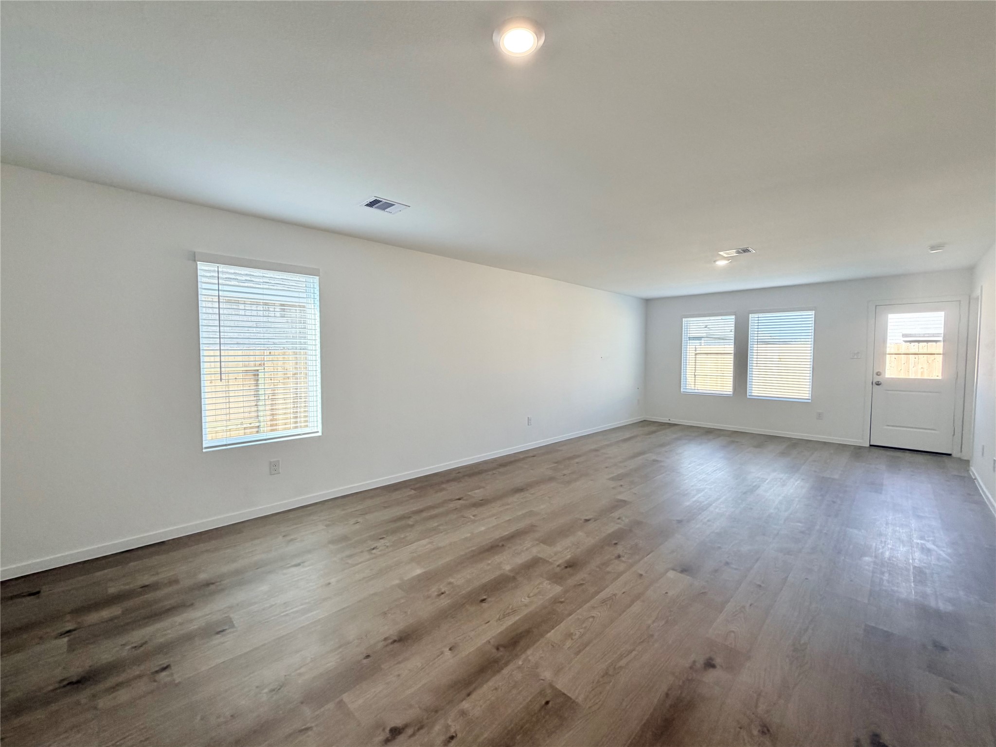 18623 Periwinkle Brook Drive Property Photo 4
