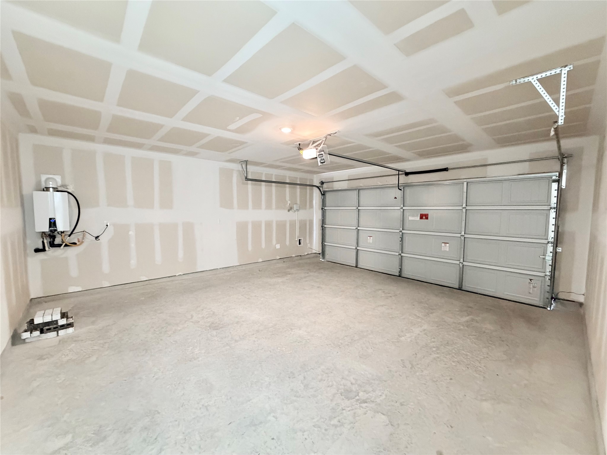 18623 Periwinkle Brook Drive Property Photo 16