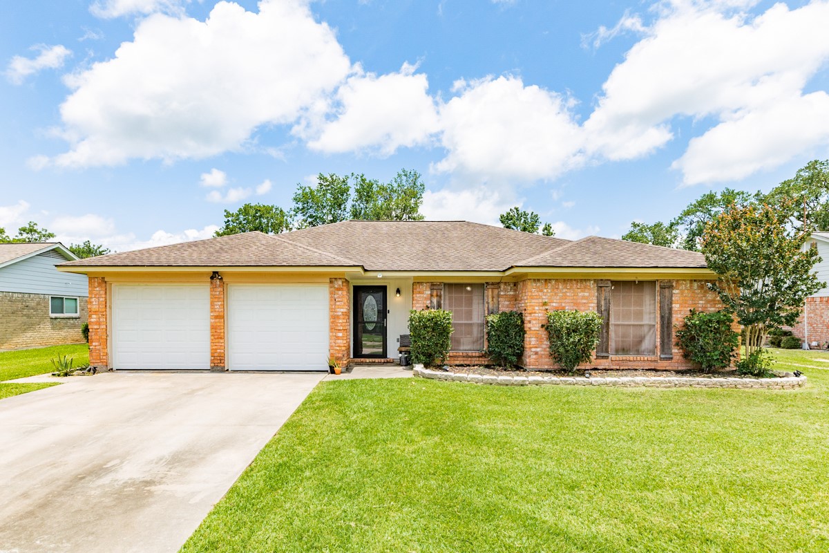524 Daffodil Street Property Photo 1