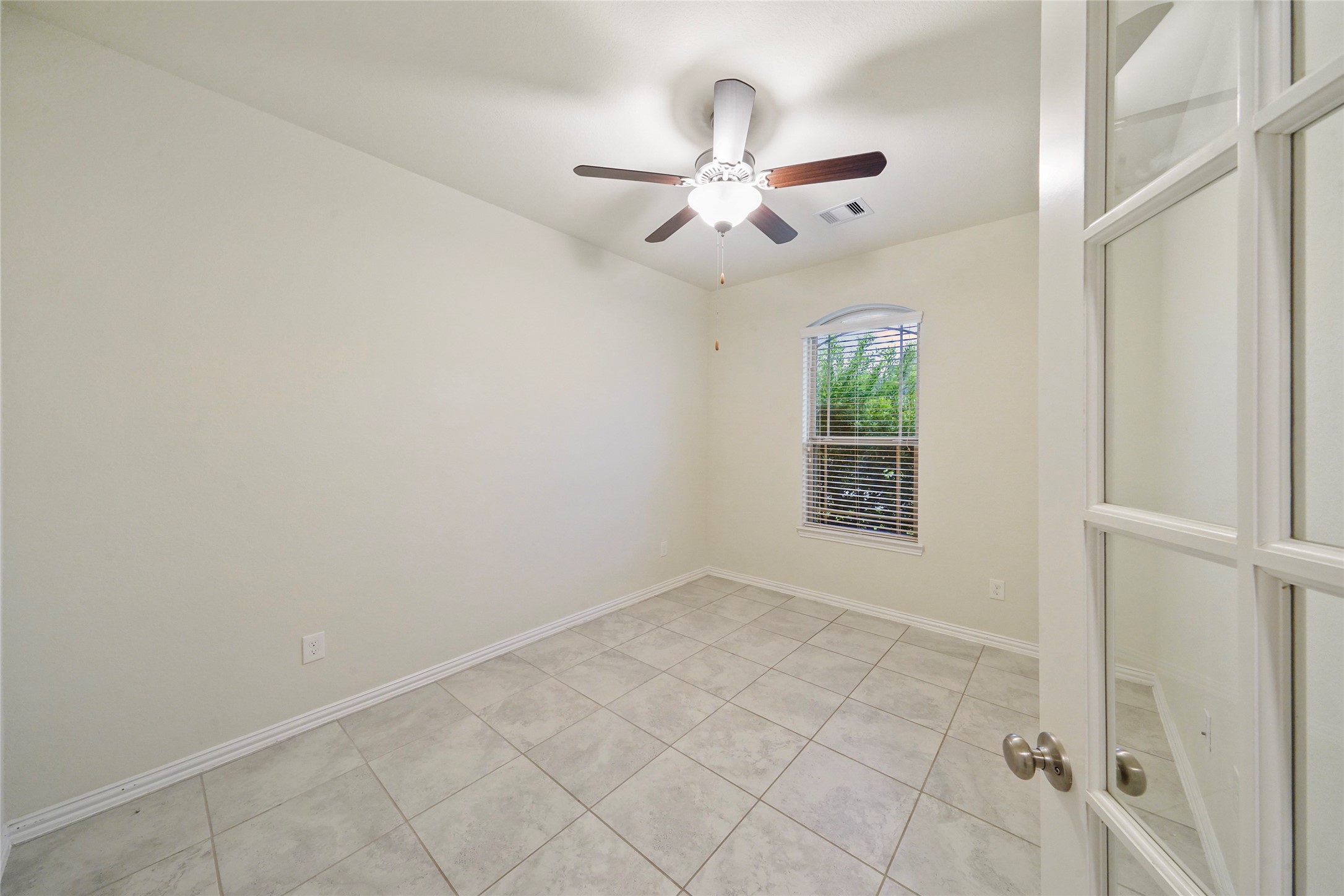 27910 Augusta View Drive Property Photo 3