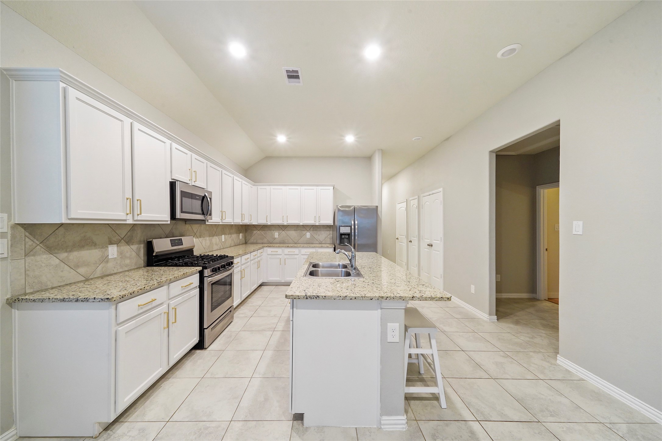 27910 Augusta View Drive Property Photo 11