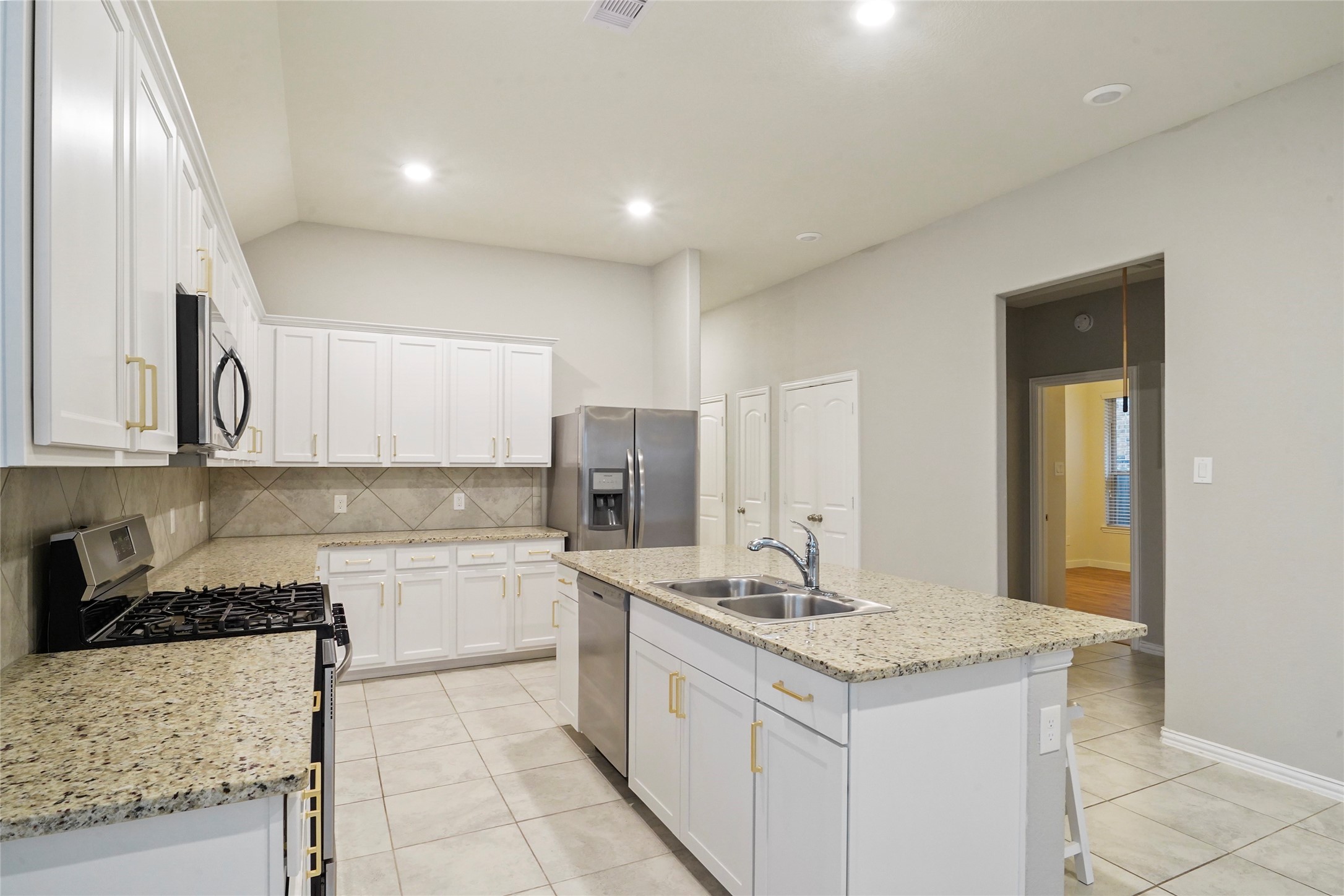 27910 Augusta View Drive Property Photo 12