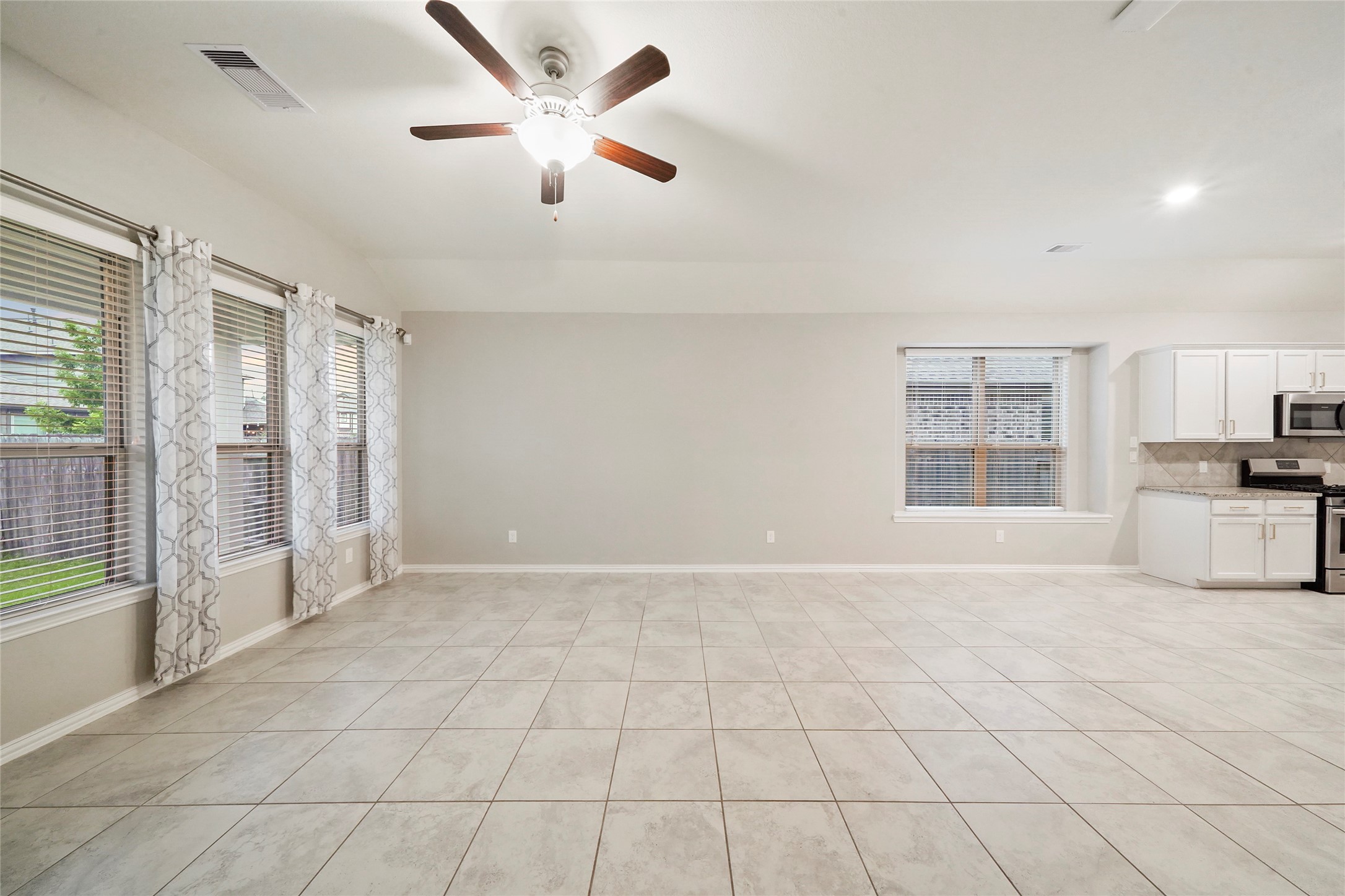 27910 Augusta View Drive Property Photo 17