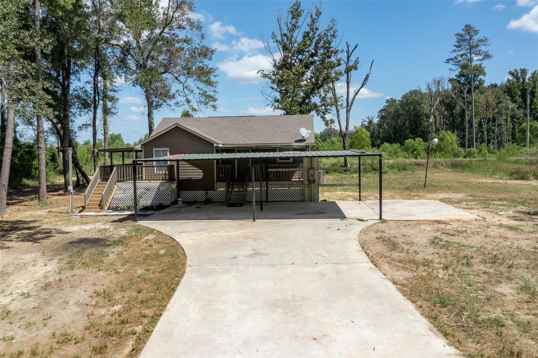 1906 County Road 3434 N Property Photo 10