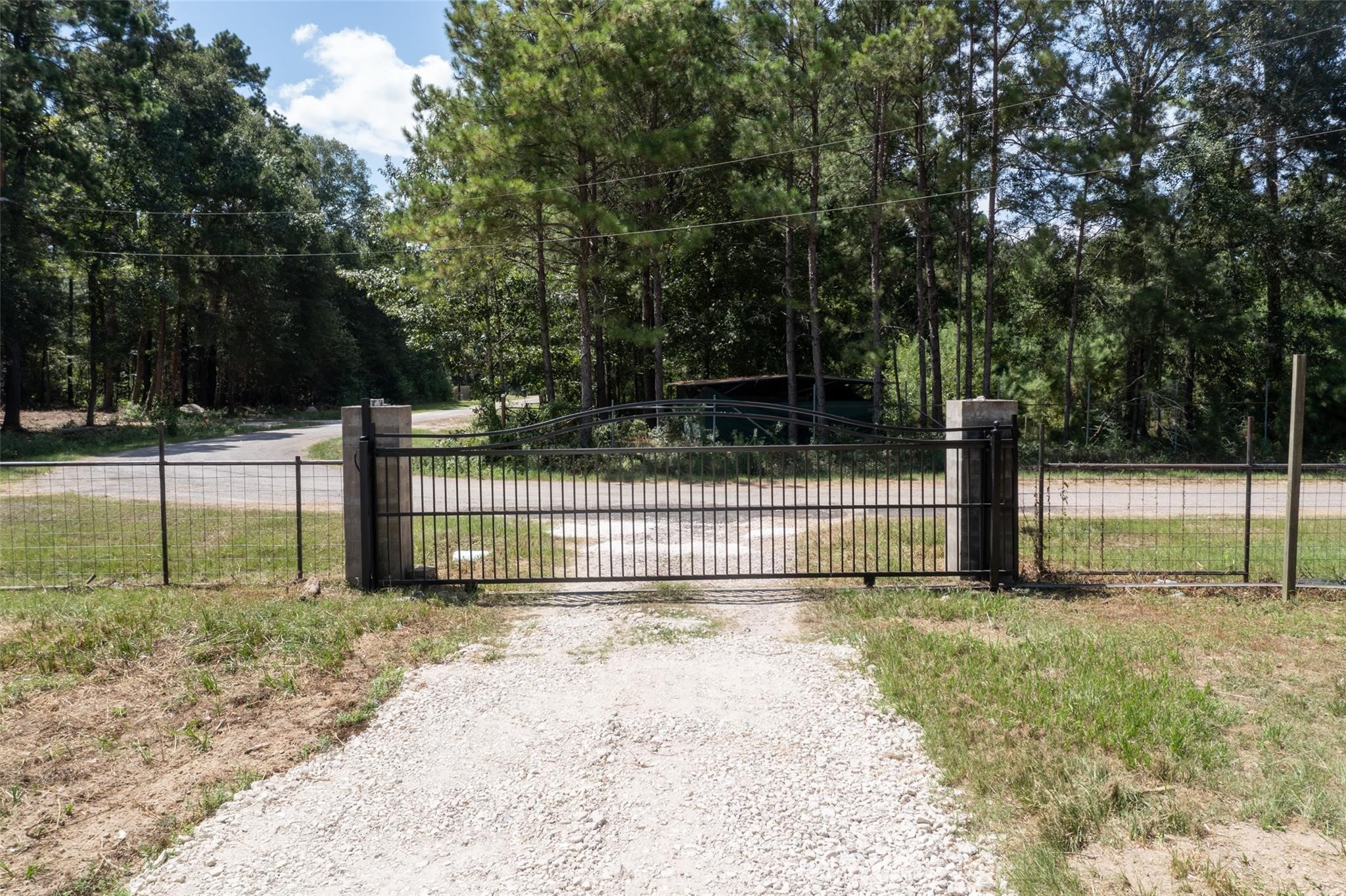 1906 County Road 3434 N Property Photo 15