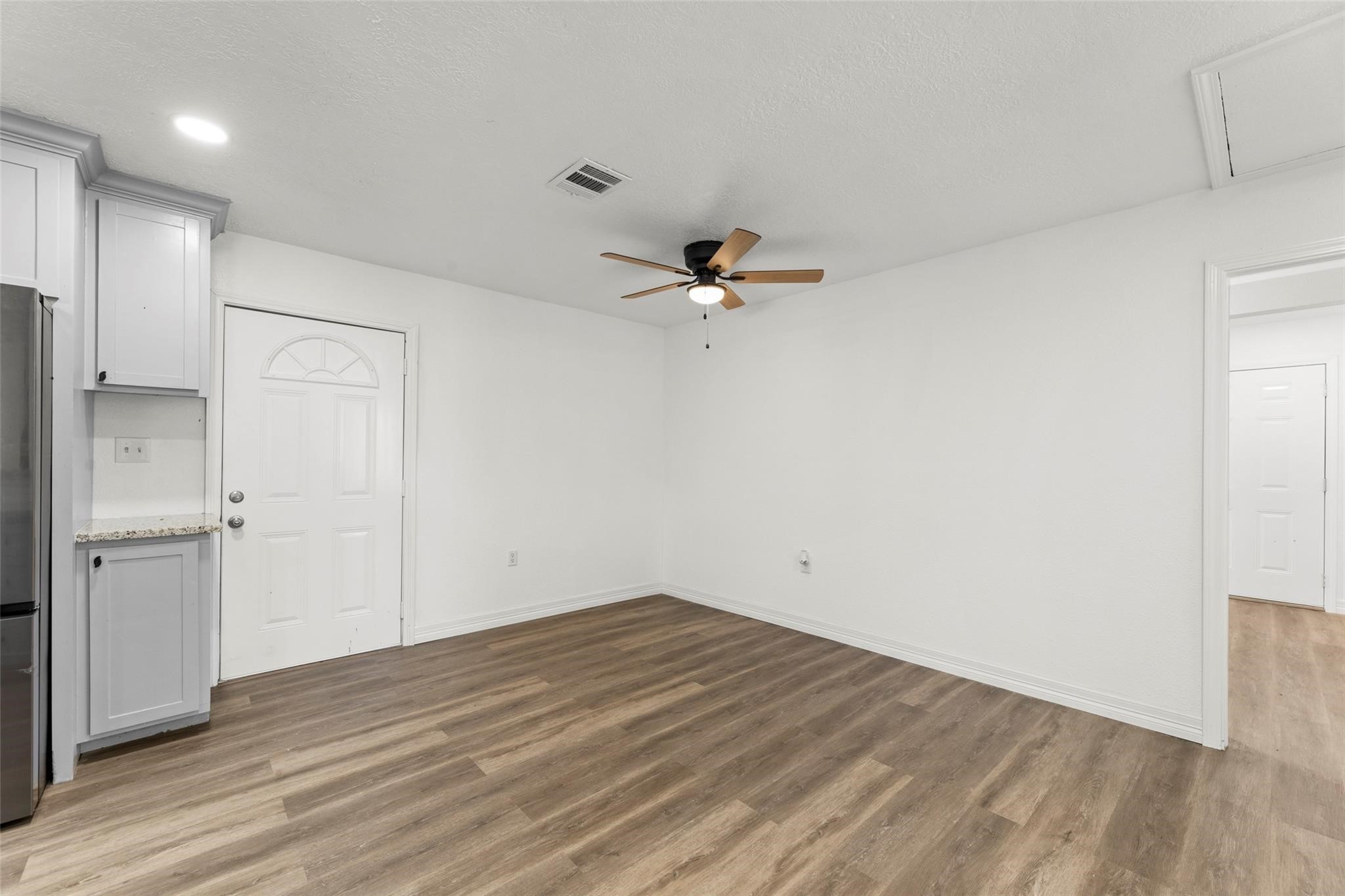 1906 County Road 3434 N Property Photo 27