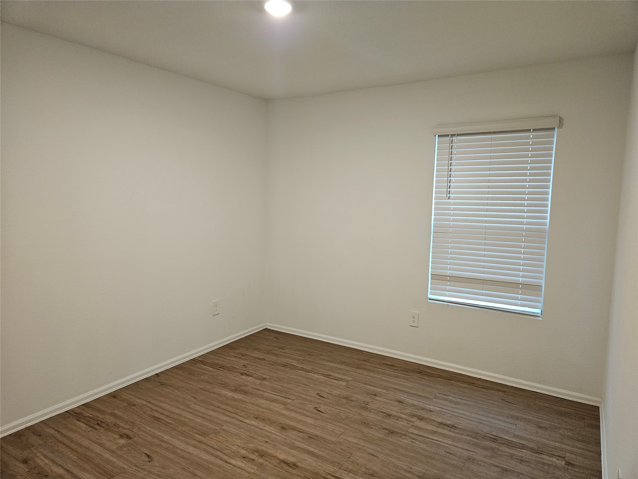 18930 Sorento Bay Lane Property Photo 4