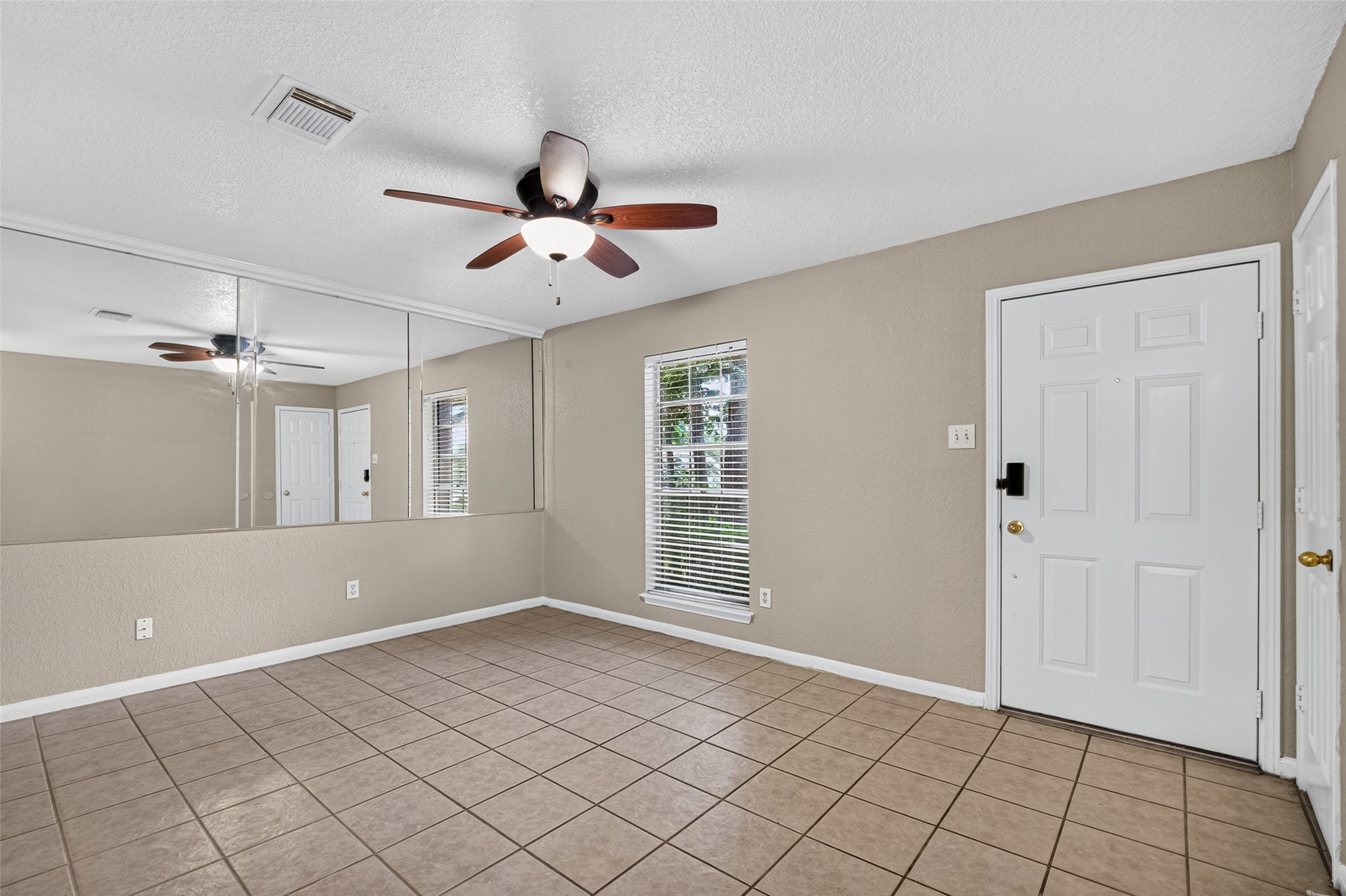 1835 Wren Drive Property Photo 7