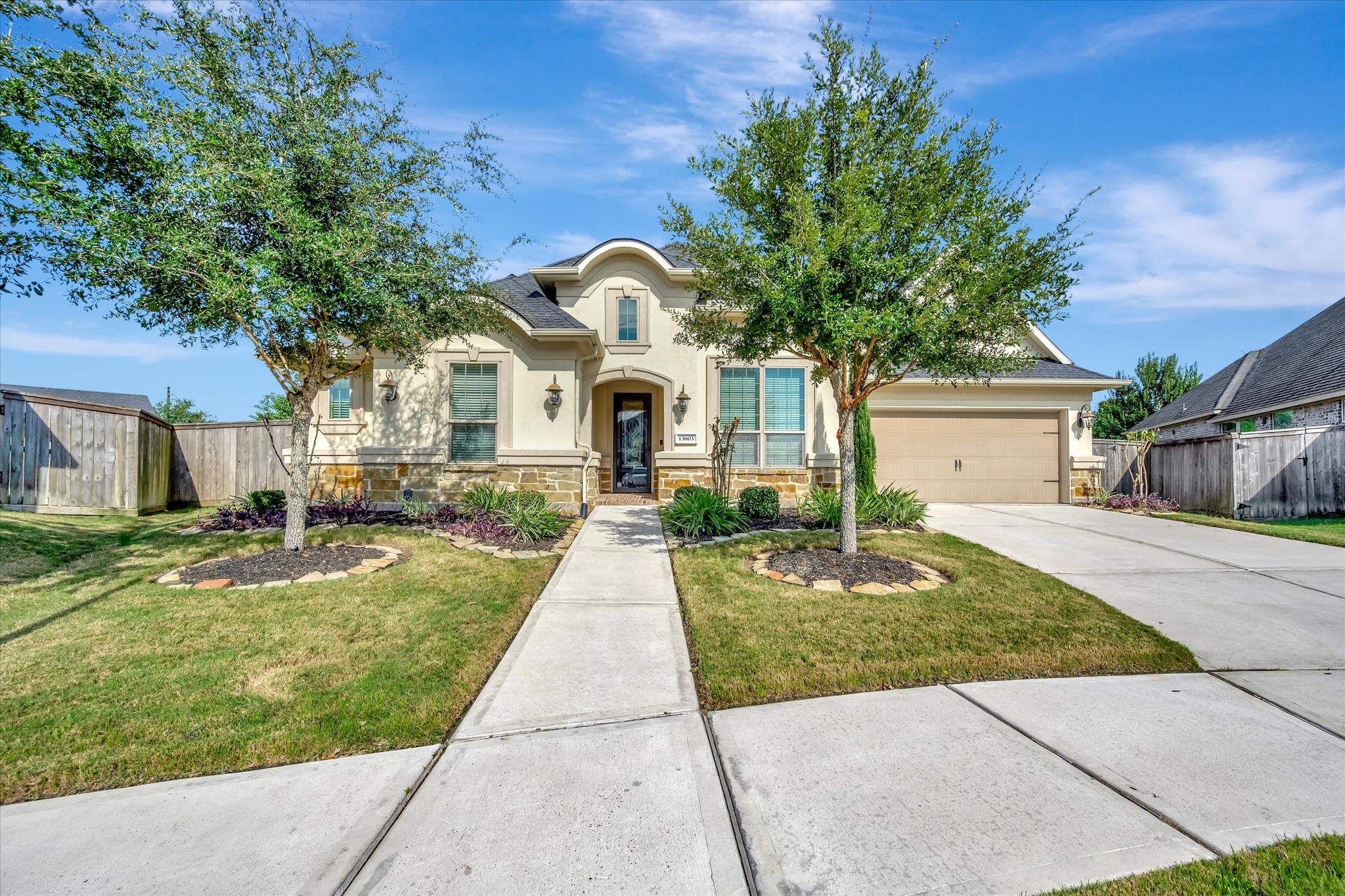 13603 Bellwick Valley Lane Property Photo 2