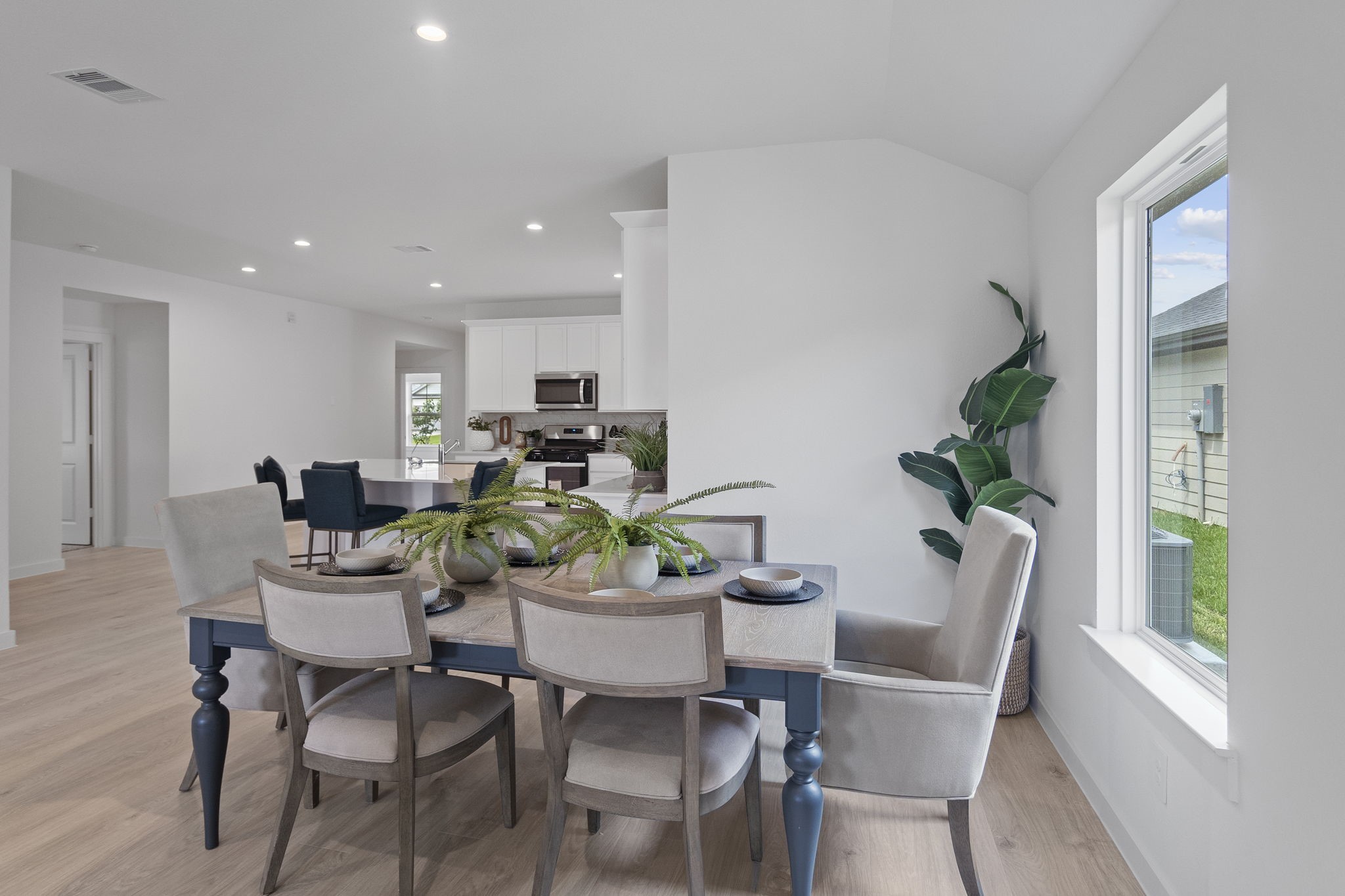3627 Chessington Drive Property Photo 13
