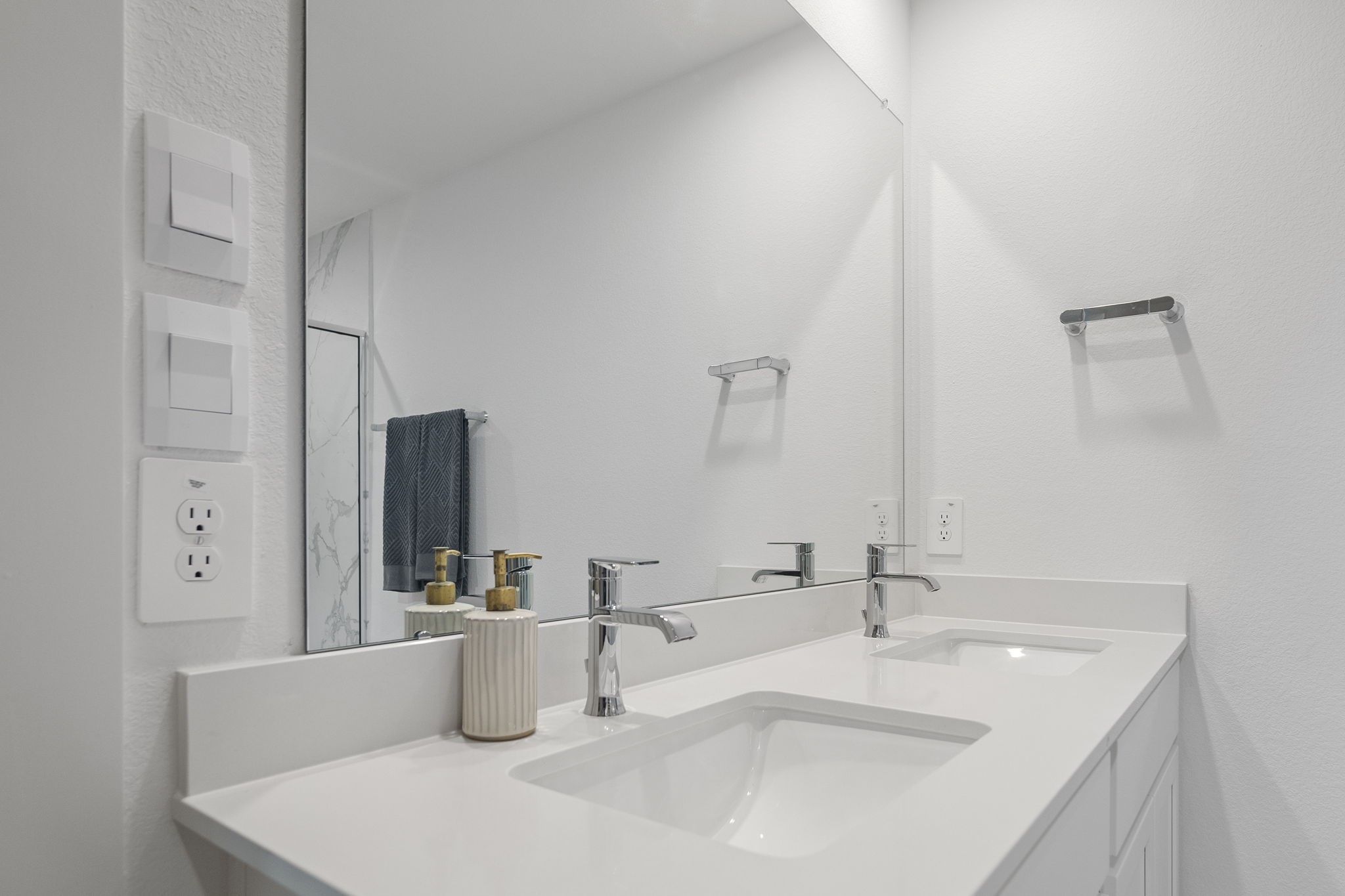 3627 Chessington Drive Property Photo 22