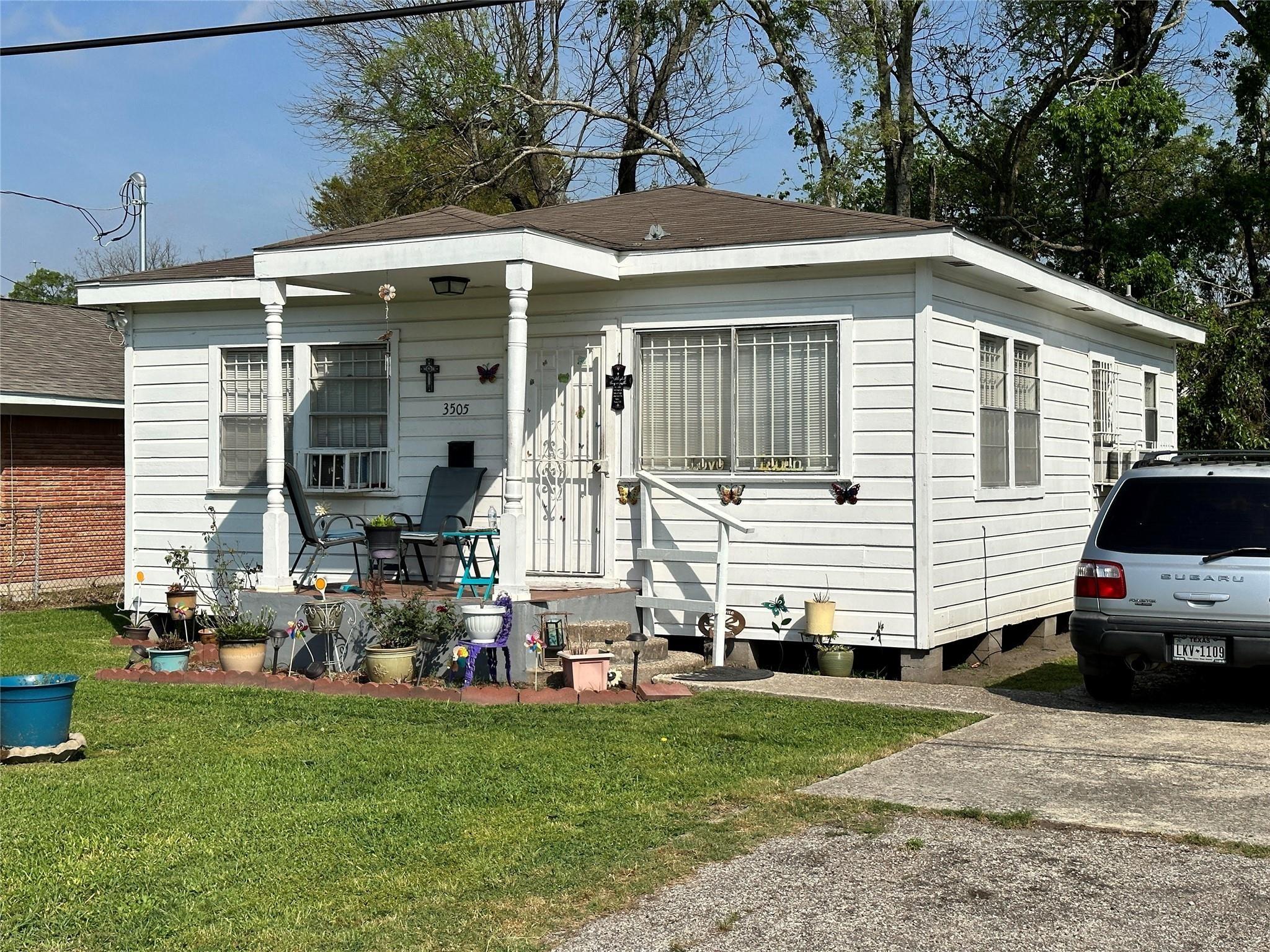 3417 3505 And 3507 Vintage Street Property Photo 1