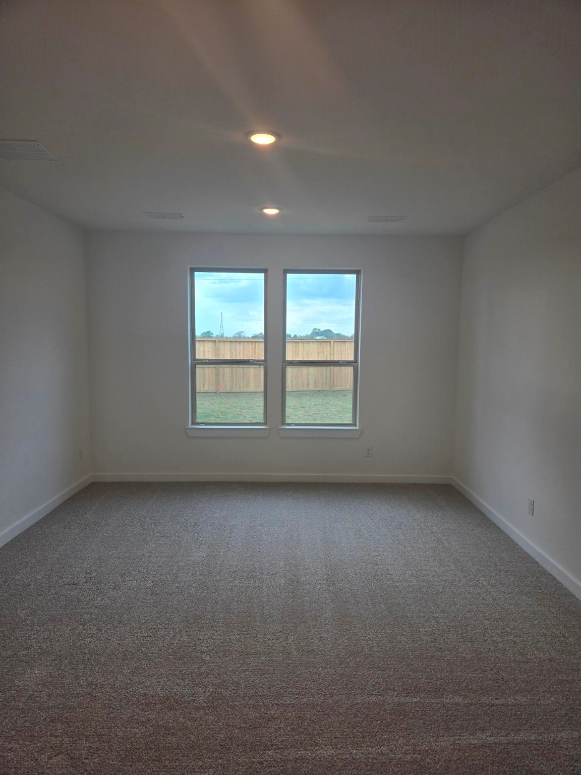 16923 Warm Glow Court Property Photo 8