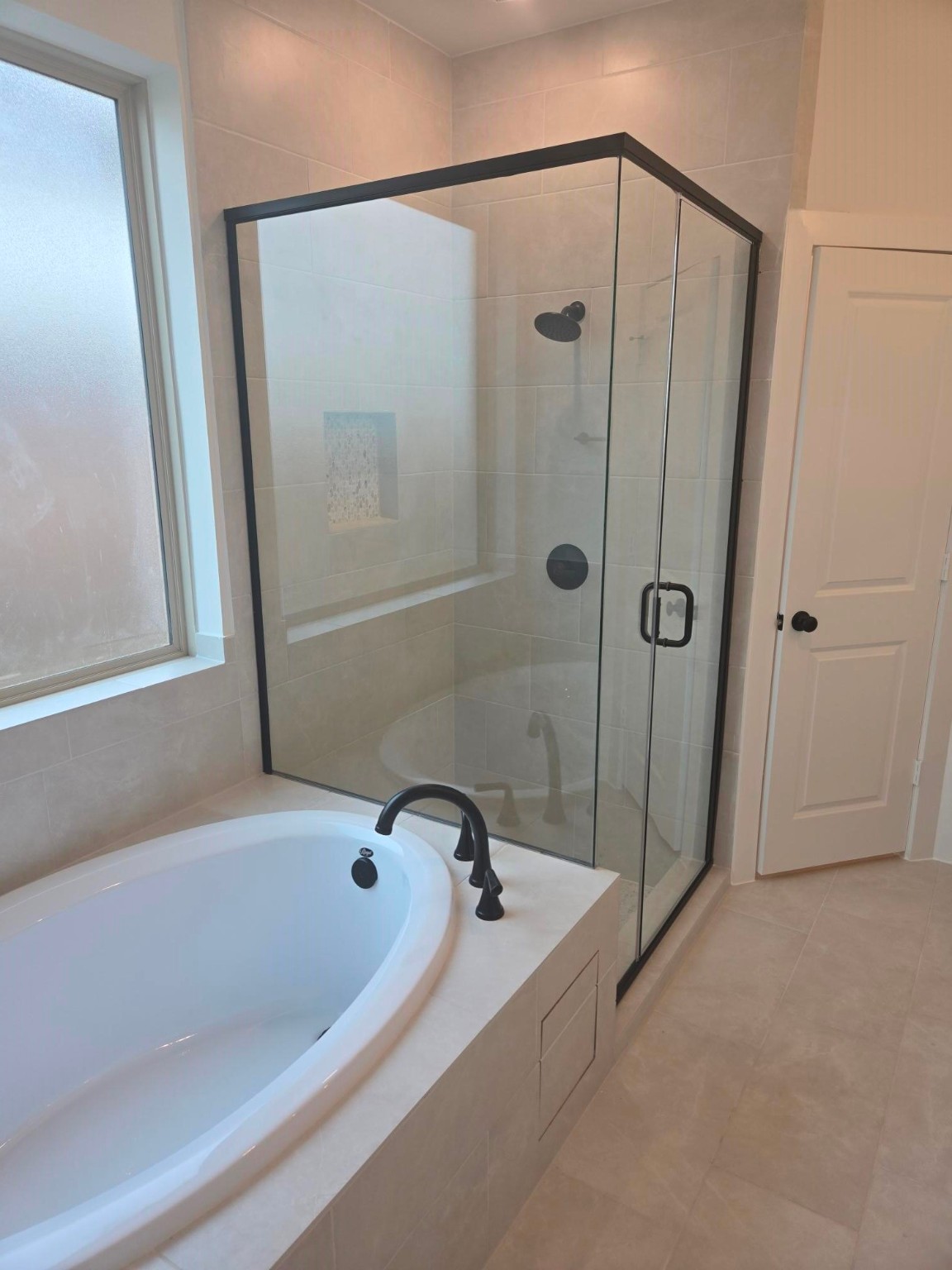 16923 Warm Glow Court Property Photo 10