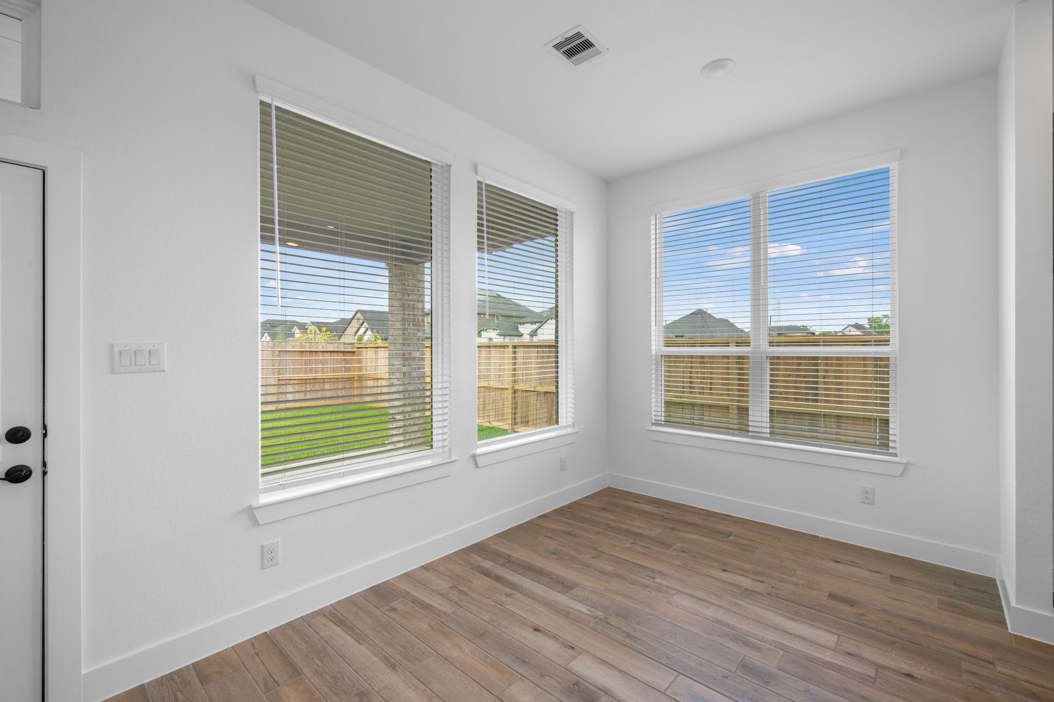 12102 Maple Court Property Photo 19