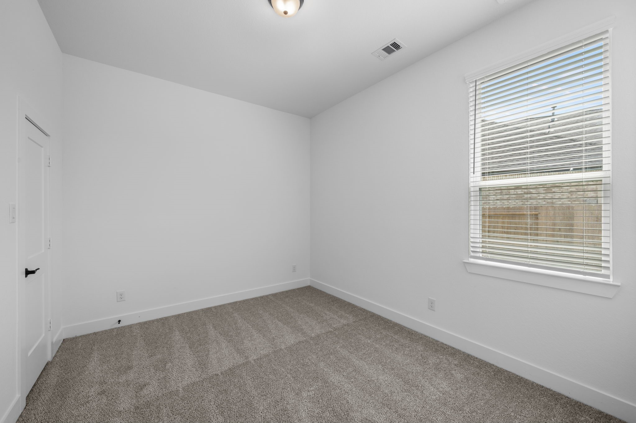 12102 Maple Court Property Photo 27