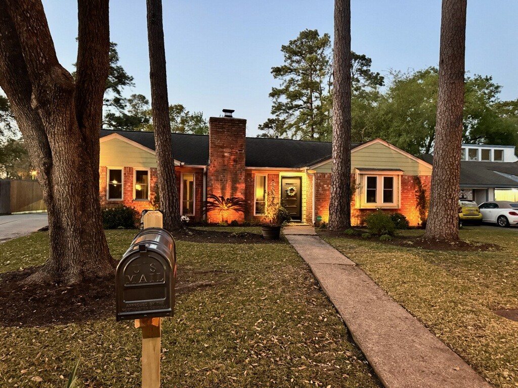 9607 Upwood Drive Property Photo