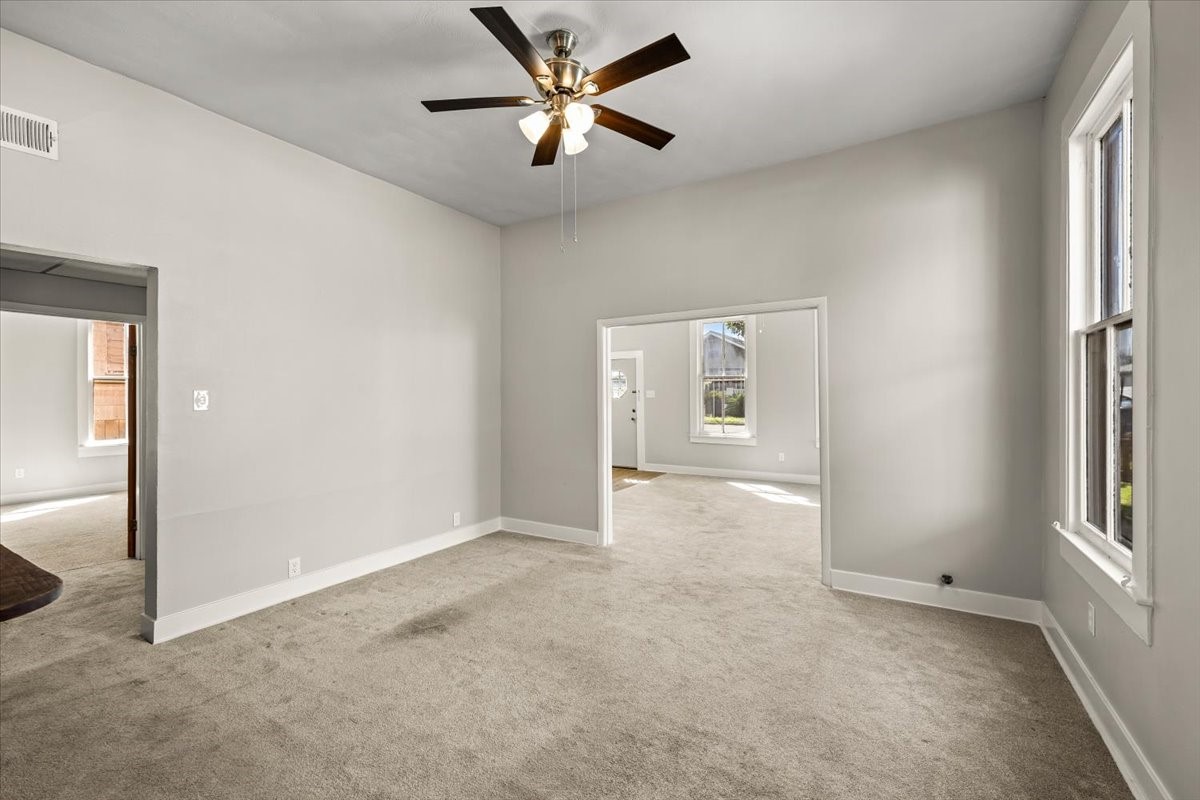 1614 Avenue O Property Photo 9