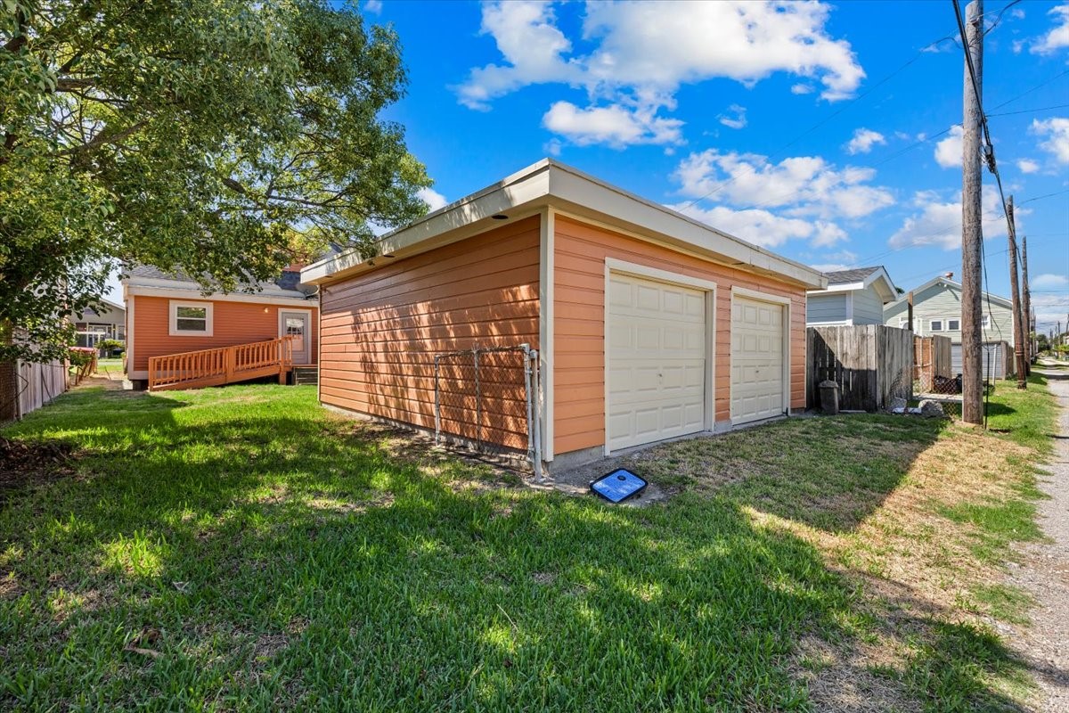 1614 Avenue O Property Photo 27